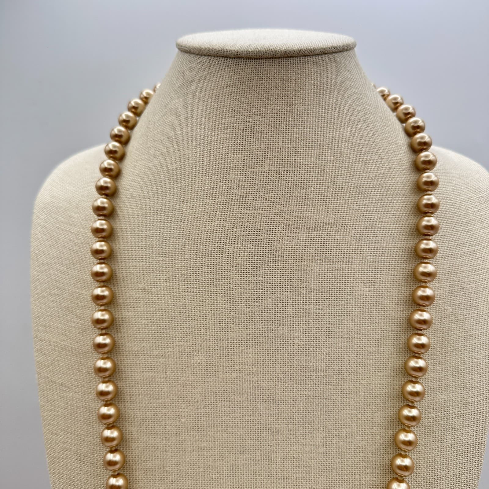 Vintage 90s Gold Tone Faux Pearl Beaded Necklace Women's Classic Fashion Jewelry - Thumbnail 5