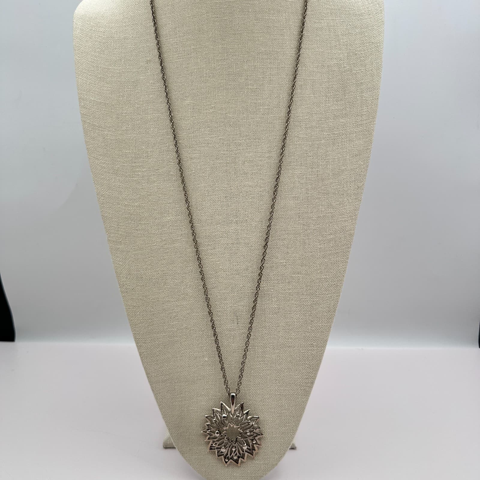 Vintage 90s Silver Tone Rope Chain Sunburst Pendant Necklace Women's Jewelry - Thumbnail 2
