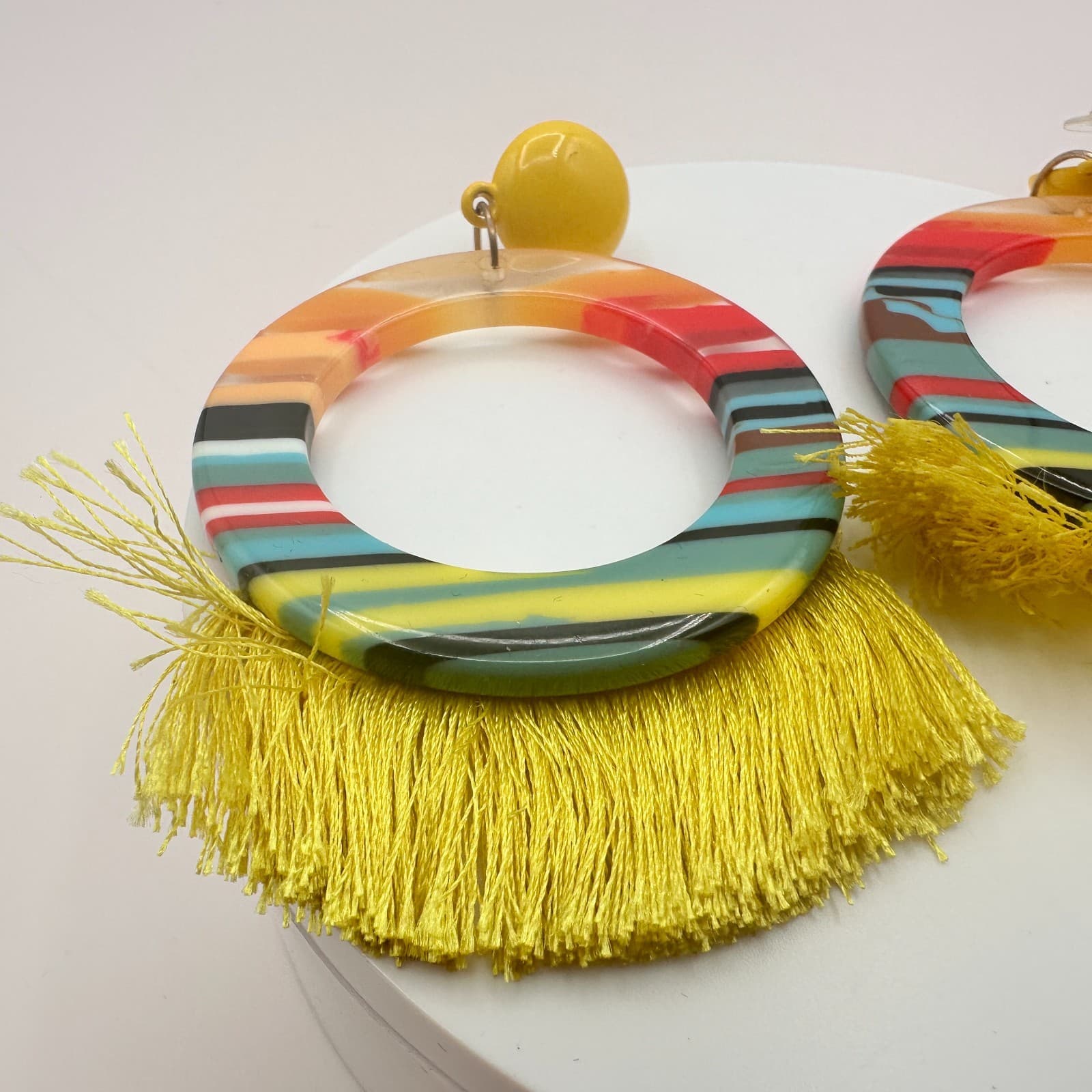 Vintage 90s Striped Hoop Earrings Yellow Tassel Boho Classic Fashion Jewelry - Thumbnail 3