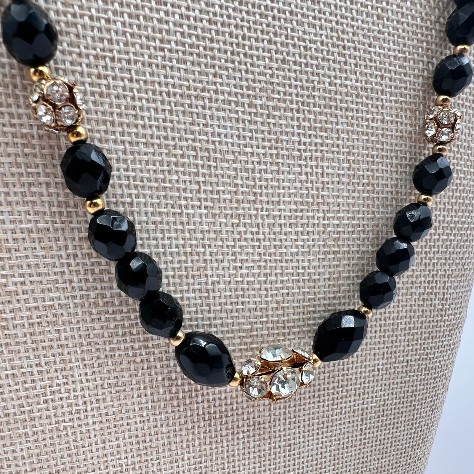 Vintage 80s Black Bead Necklace Gold Tone Clear Glass Accents Fashion Jewelry - Thumbnail 5