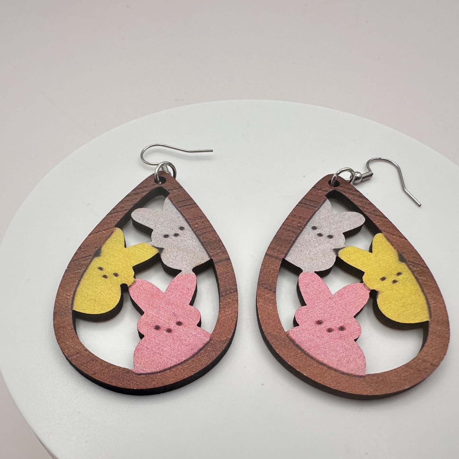 Vintage 90s Wood Teardrop Easter Peeps Bunny Dangle Earrings Fashion Jewelry - Thumbnail 2