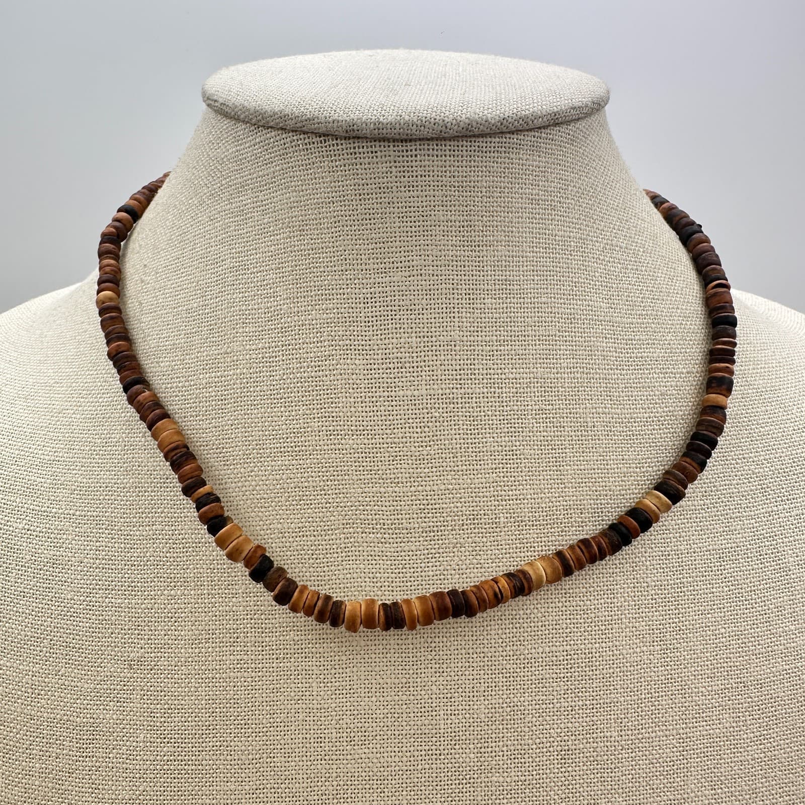 Vintage 90s Wooden Heishe Beaded Necklace Women's Minimalist Retro Jewelry - Thumbnail 6