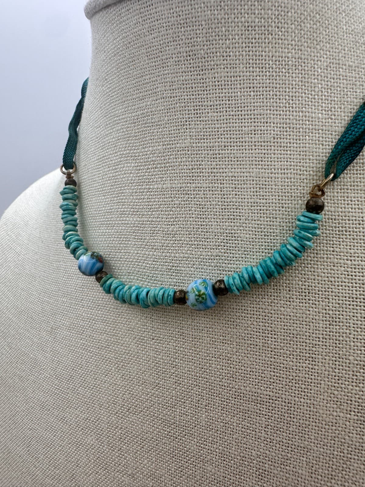 Vintage Y2K Turquoise Heishi Beaded Choker Necklace Blue Millefiori Boho Jewelry - Thumbnail 5
