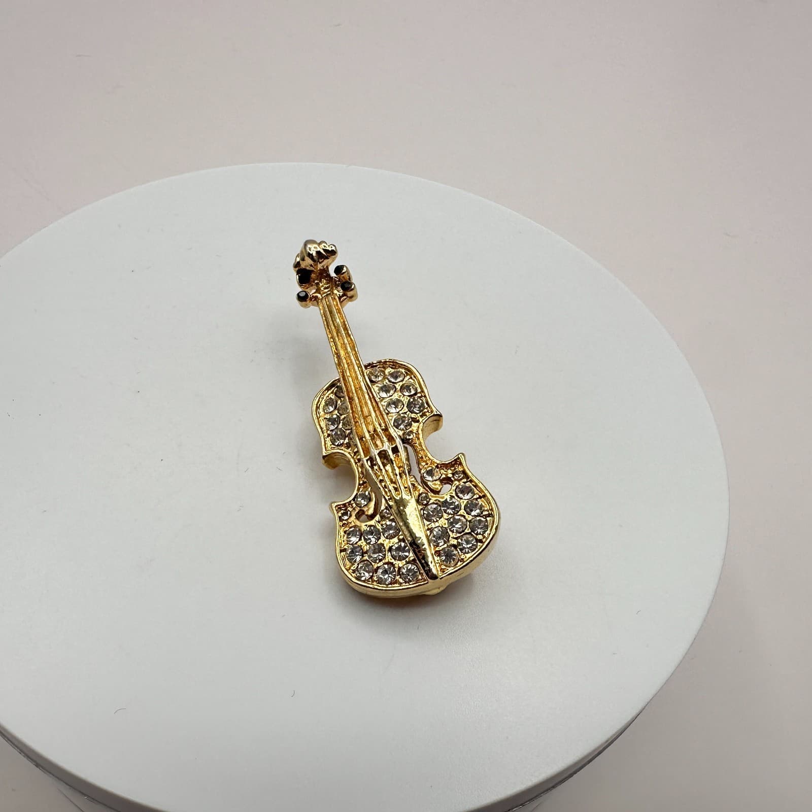 Vintage 90s Gold Tone Pave Clear Rhinestone Violin Musical Brooch Pin Jewelry - Thumbnail 5