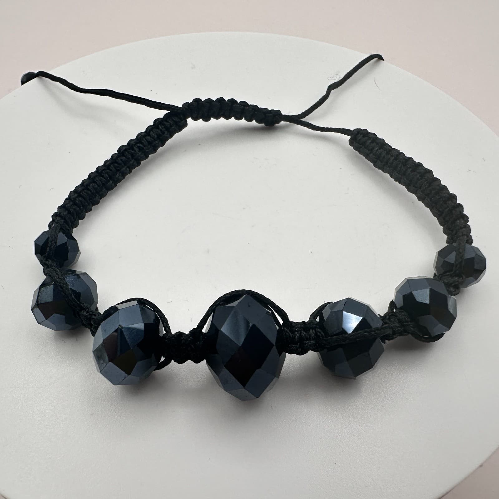 Vintage 90s Black Glass Beaded Macrame Bracelet Boho Classic Fashion Jewelry - Thumbnail 3