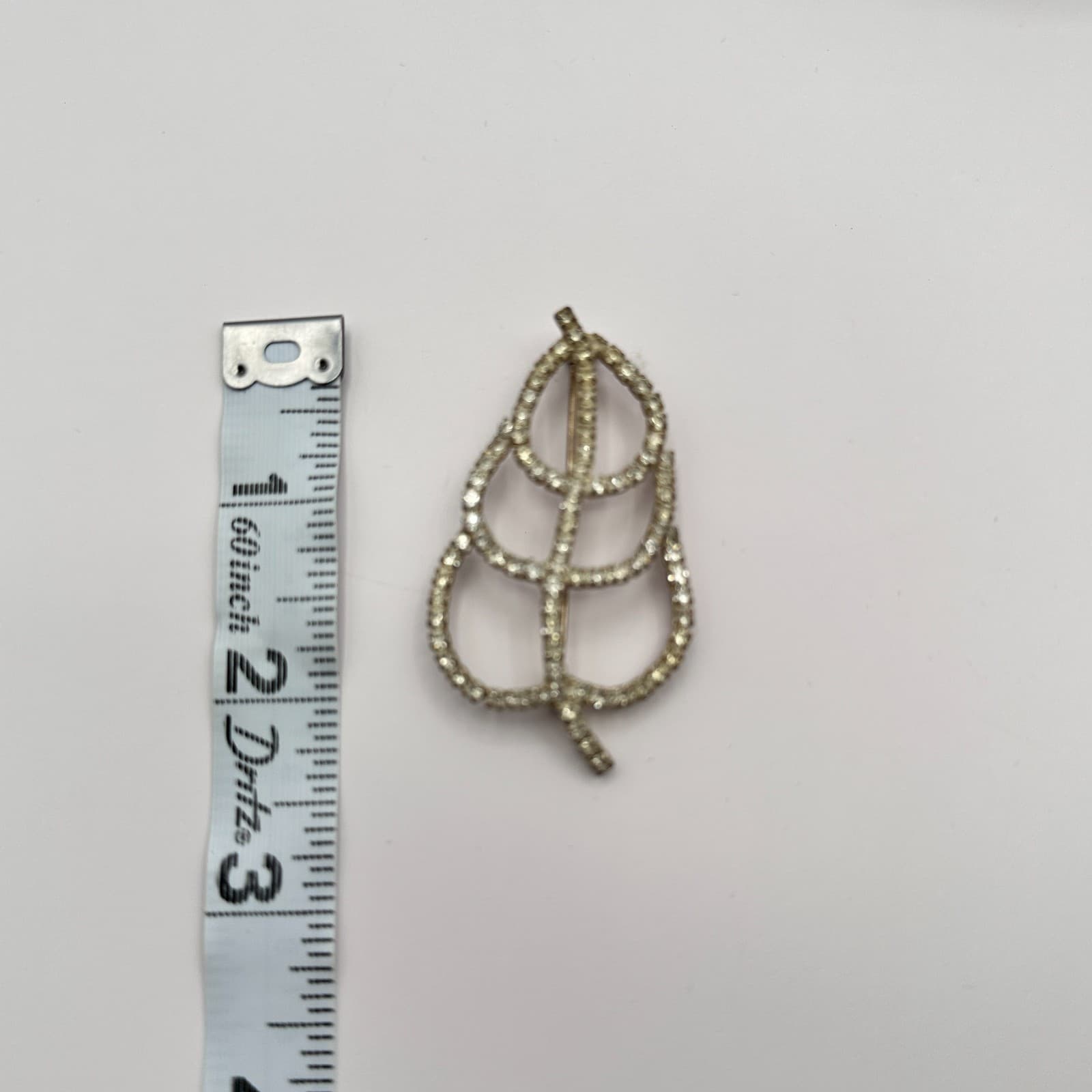 Vintage 90s Silver Tone Clear Rhinestone Openwork Leaf Brooch Pin Retro Jewelry - Thumbnail 6