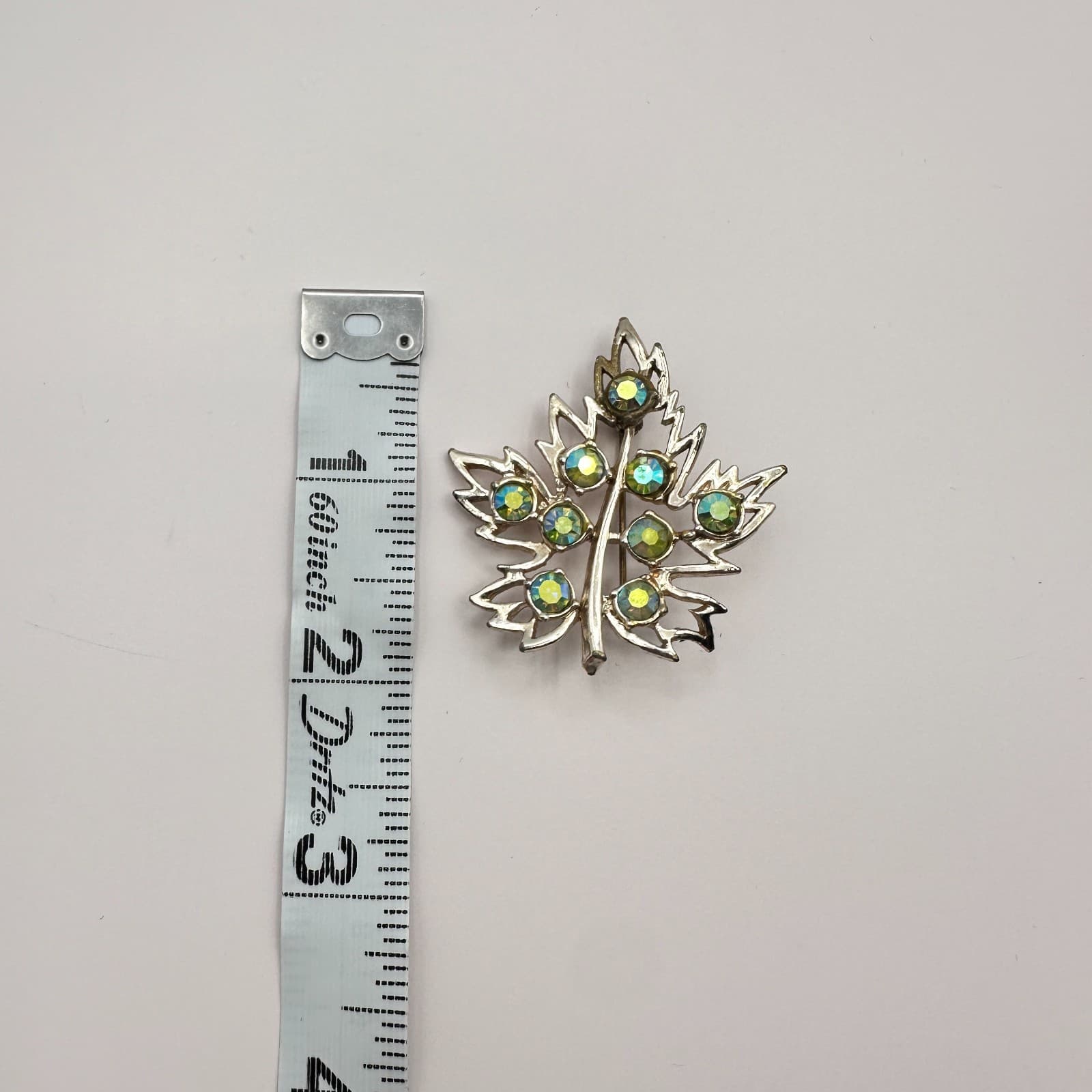 Vintage 90s Silver Tone Green Aurora Rhinestone Maple Leaf Brooch Pin Jewelry - Thumbnail 5