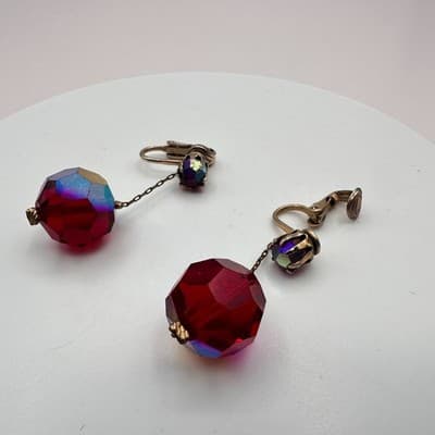 Vintage 90s AB Red Beaded Dangle Earrings Retro Women's Classic Jewelry - Thumbnail 4