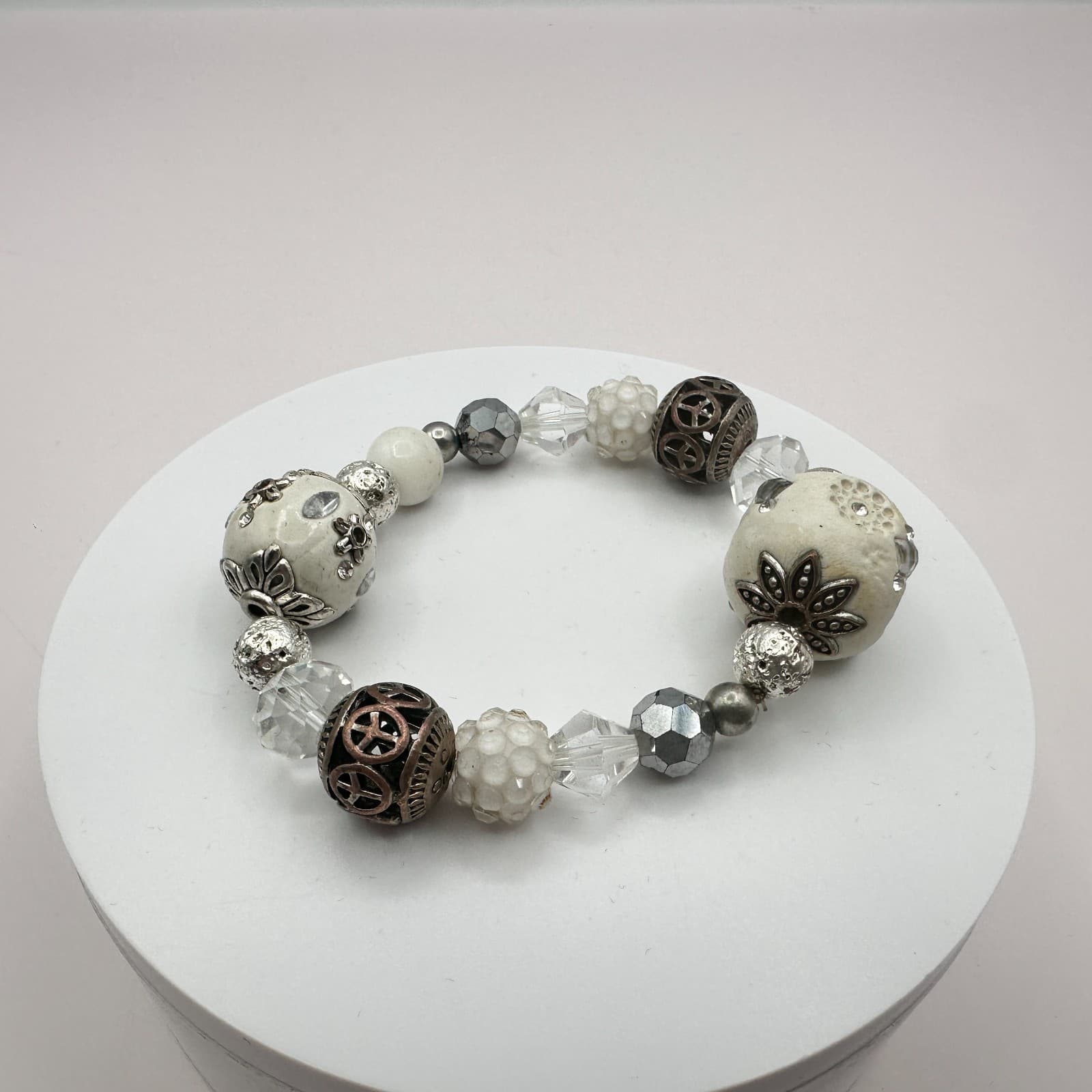 Vintage 90s Y2K Clear Rhinestone Peace Sign Beaded Bracelet Boho Women's Jewelry - Thumbnail 2