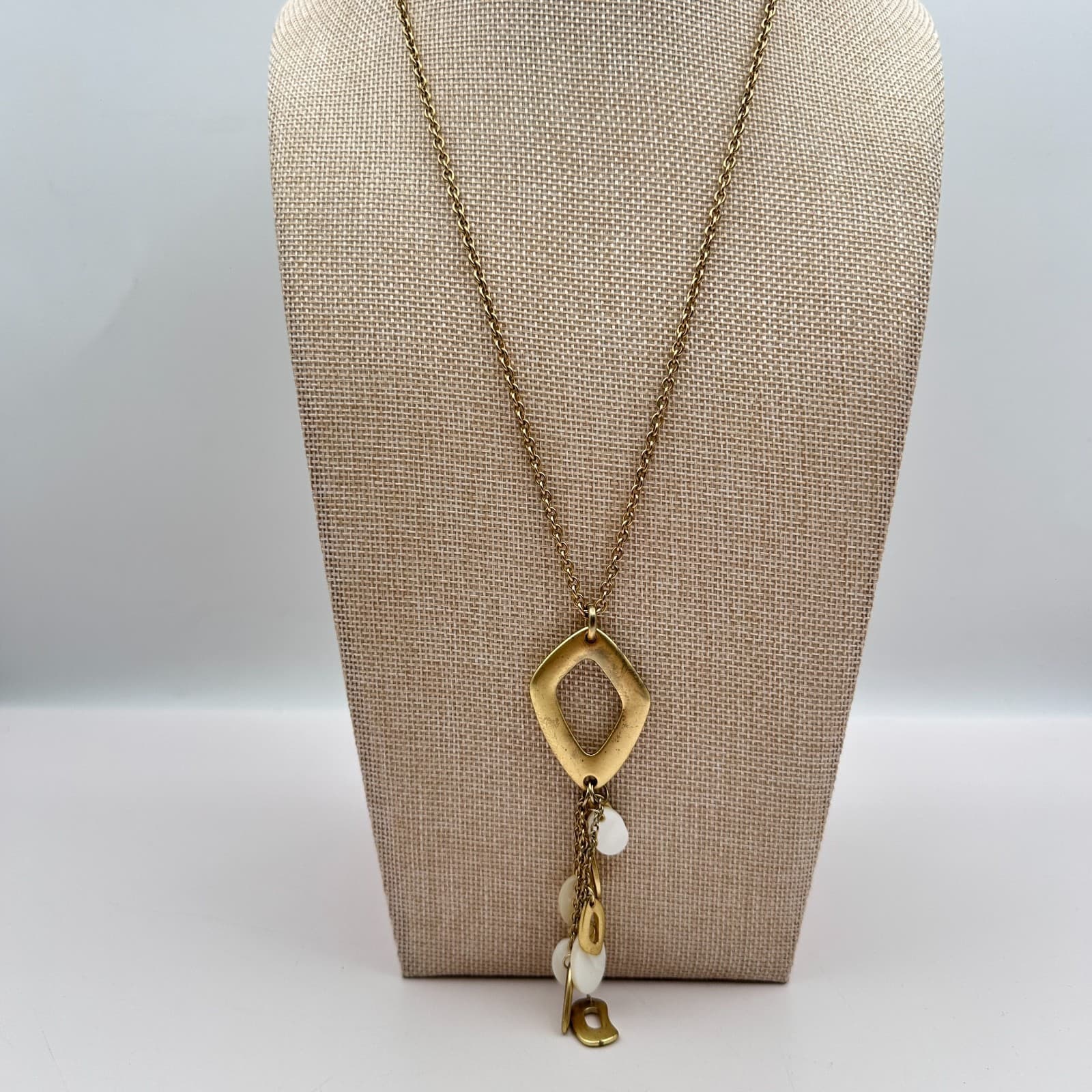 Vintage Y2K Gold Tone White Shell Dangle Geometric Pendant Necklace Jewelry - Thumbnail 4