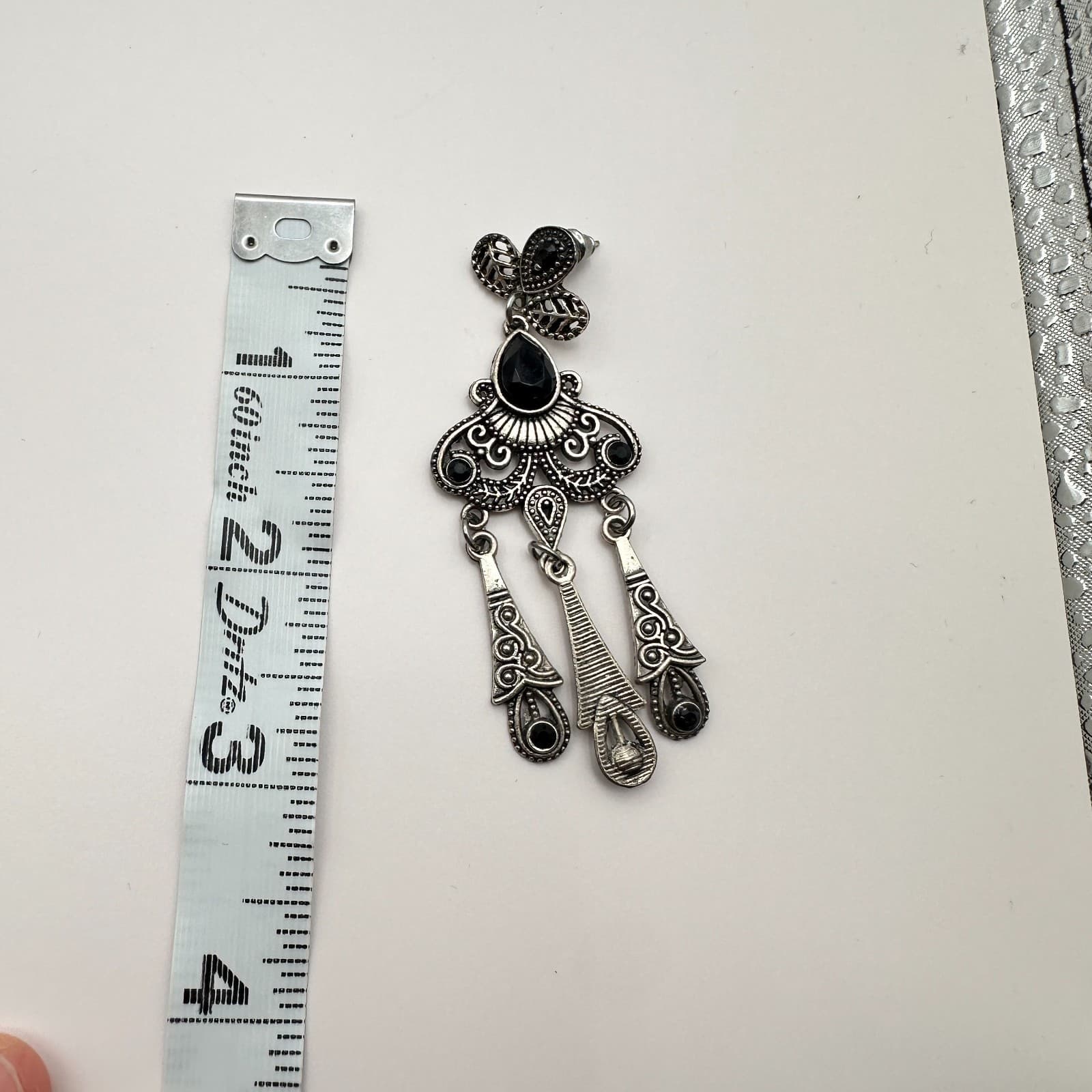 Vintage 90s Silver Tone Chandelier Earrings Black Glass Drop Statement Jewelry - Thumbnail 7