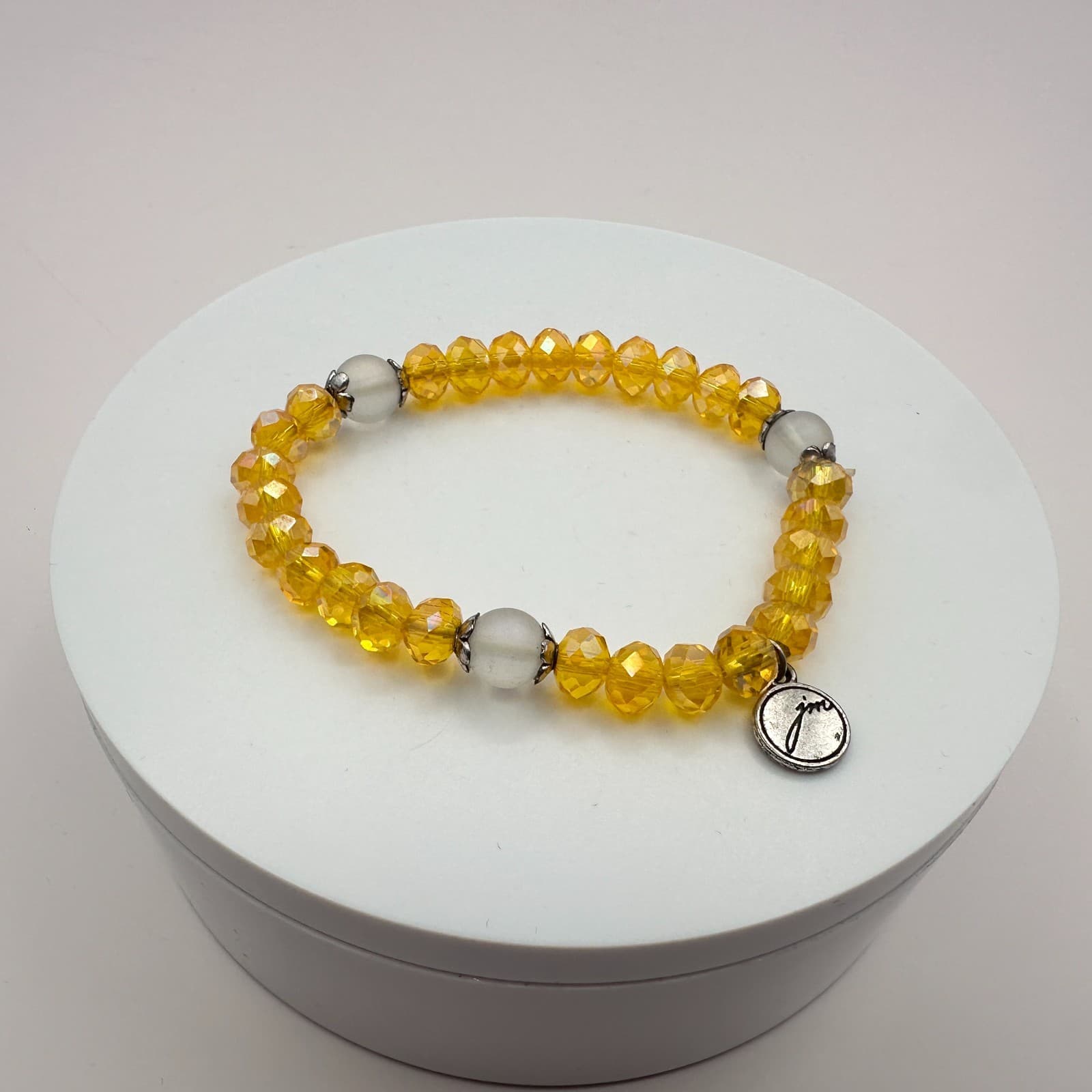 Vintage 90s JM Yellow Glass Stretch Beaded Bracelet Women's Classic Jewelry