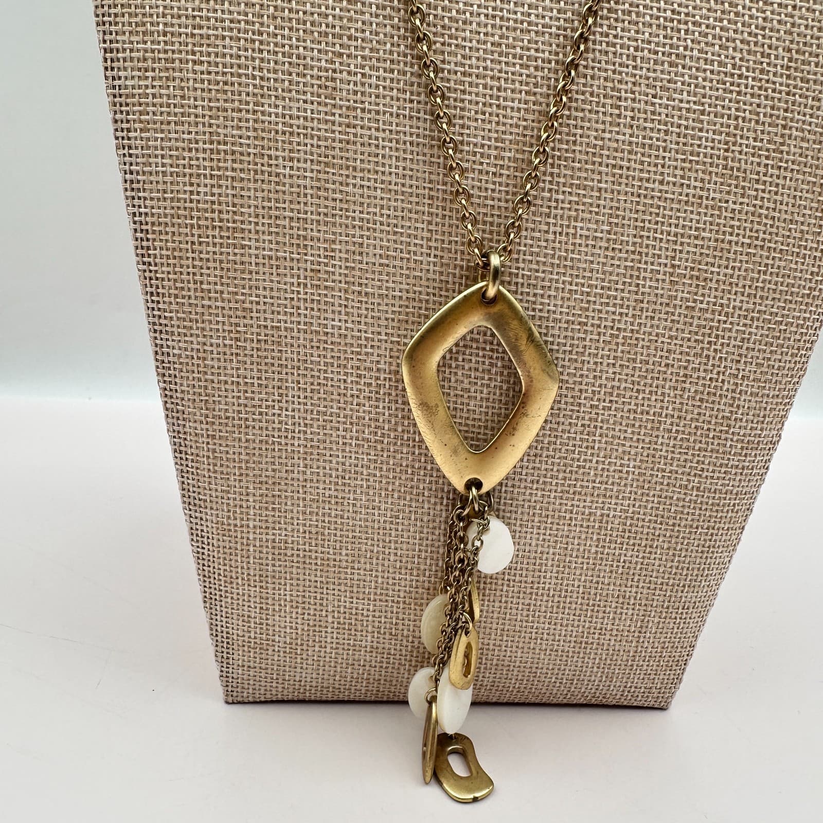 Vintage Y2K Gold Tone White Shell Dangle Geometric Pendant Necklace Jewelry - Thumbnail 3