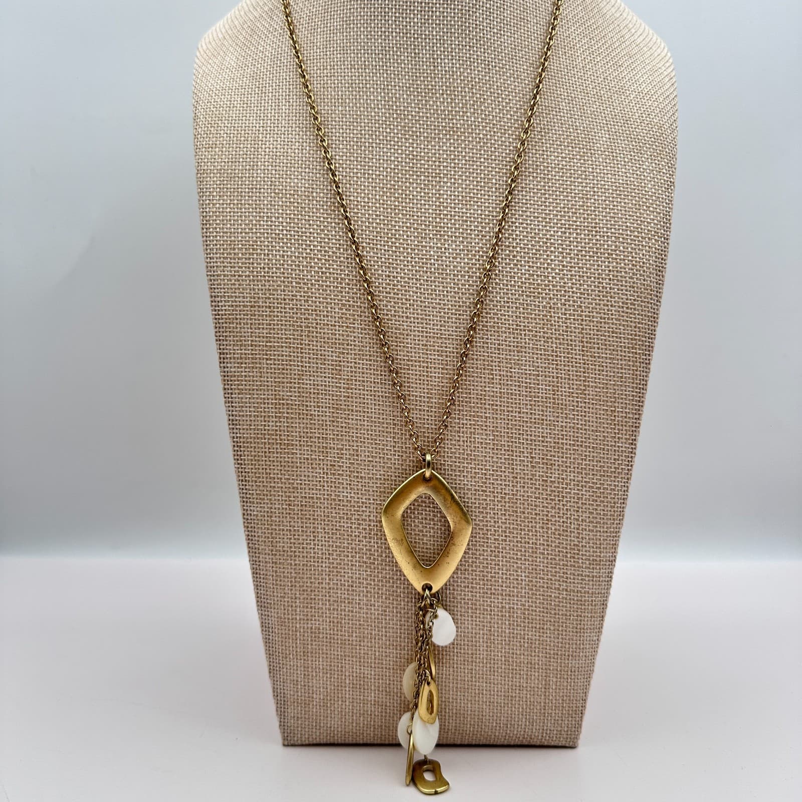 Vintage Y2K Gold Tone White Shell Dangle Geometric Pendant Necklace Jewelry - Thumbnail 2
