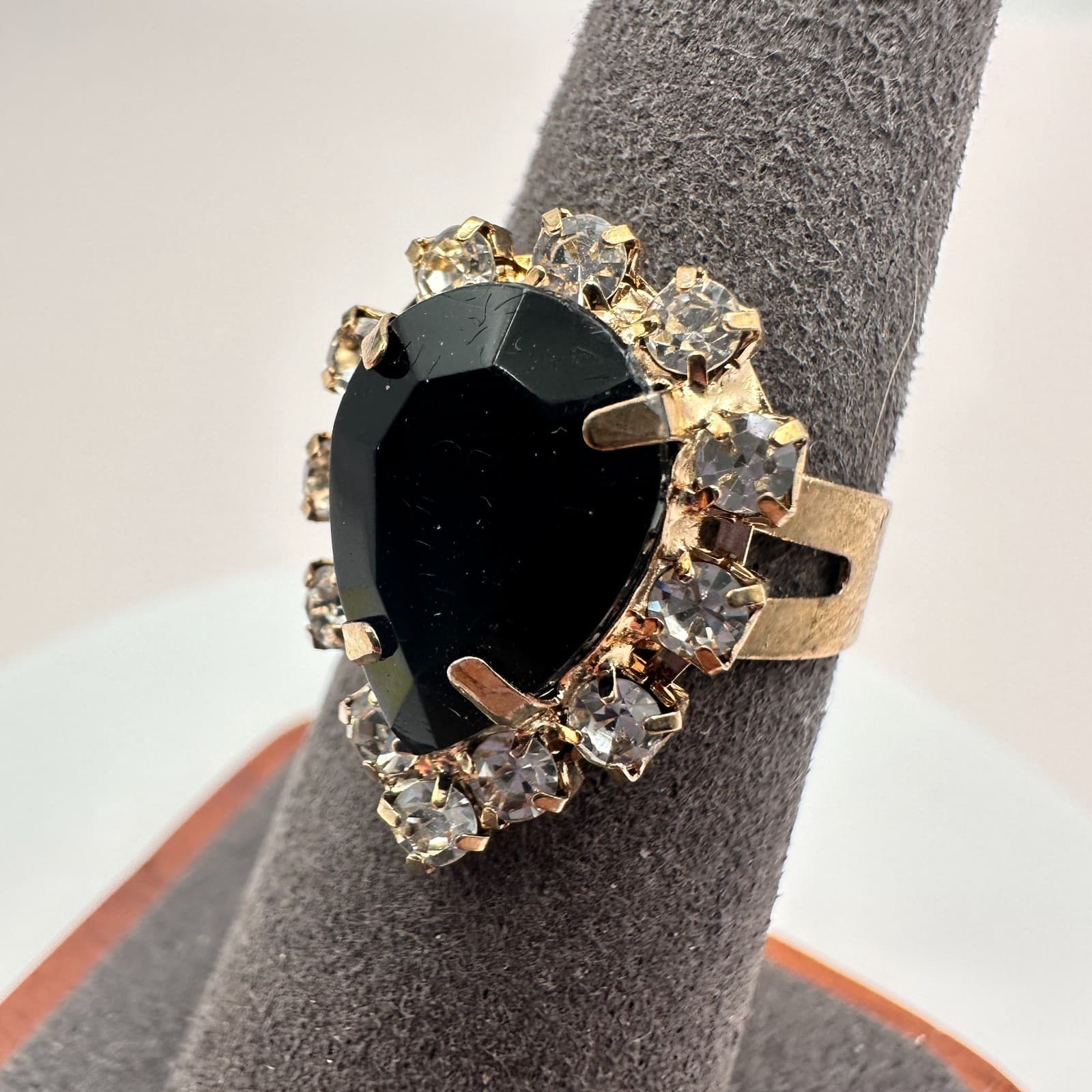Vintage 90s Gold Tone Rhinestone Black Teardrop Ring Women's Classic Jewelry - Thumbnail 4