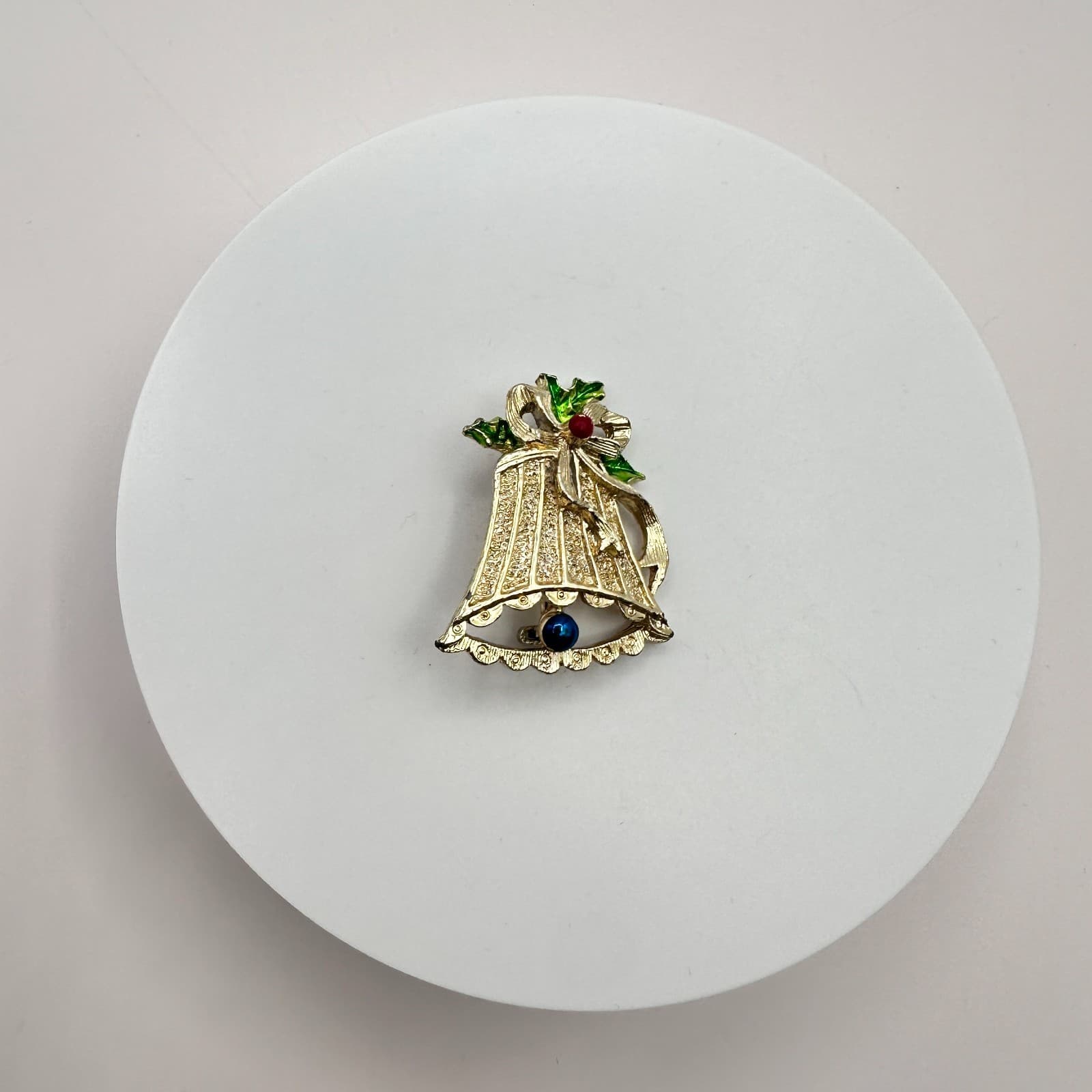 Vintage 80s Gerry’s Christmas Bell Brooch Gold Tone Enamel Holly Beads Pin - Thumbnail 2