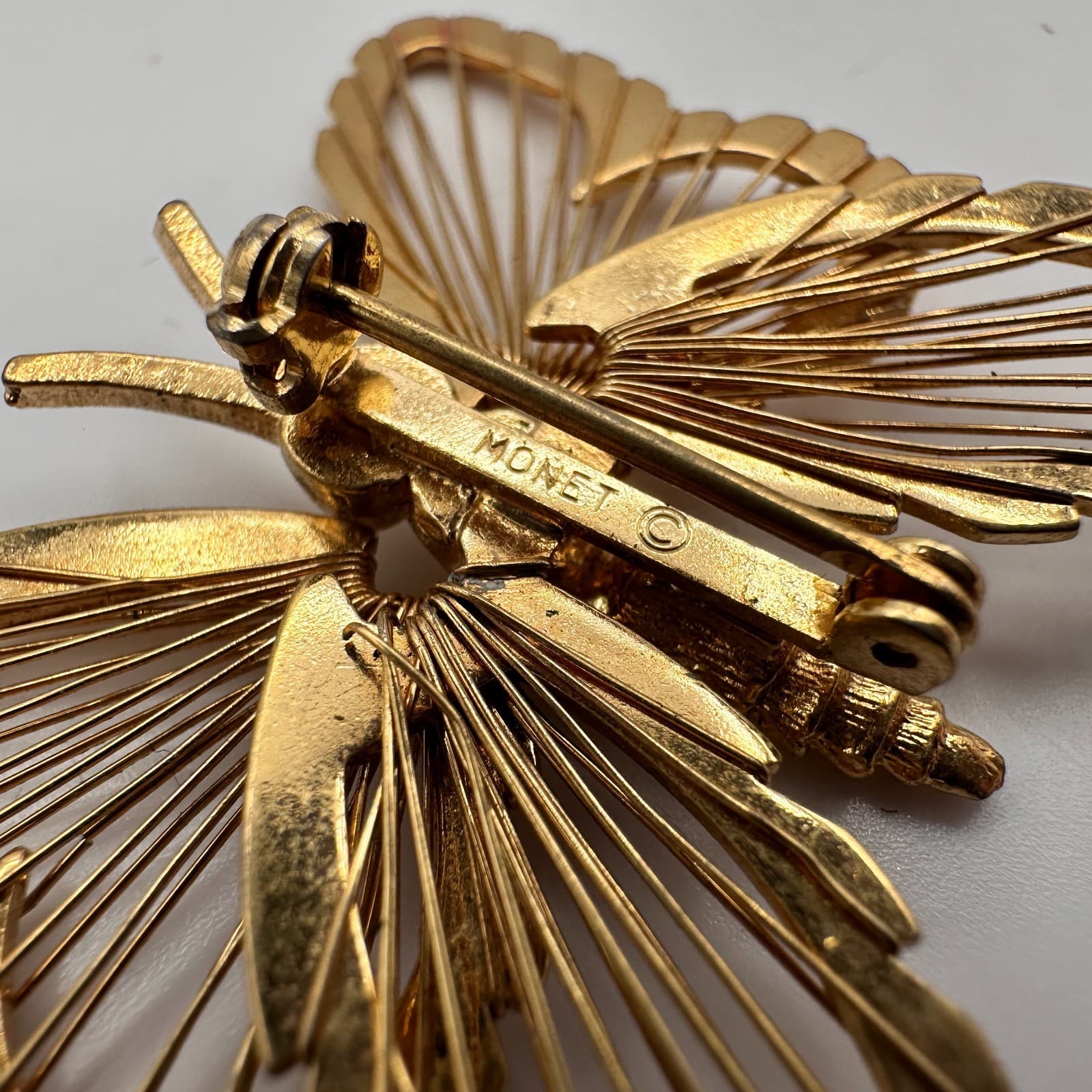 Vintage 80s Gold Tone Wire Mesh Wing Butterfly Brooch Statement Pin Jewelry - Thumbnail 7