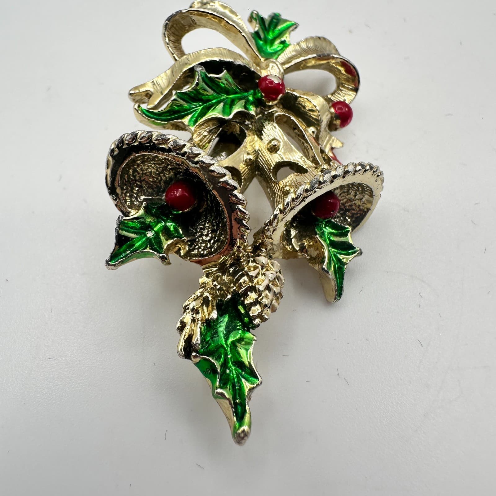 Vintage 90s Christmas Bell Brooch Pin Gold Tone Enamel Classic Fashion Jewelry