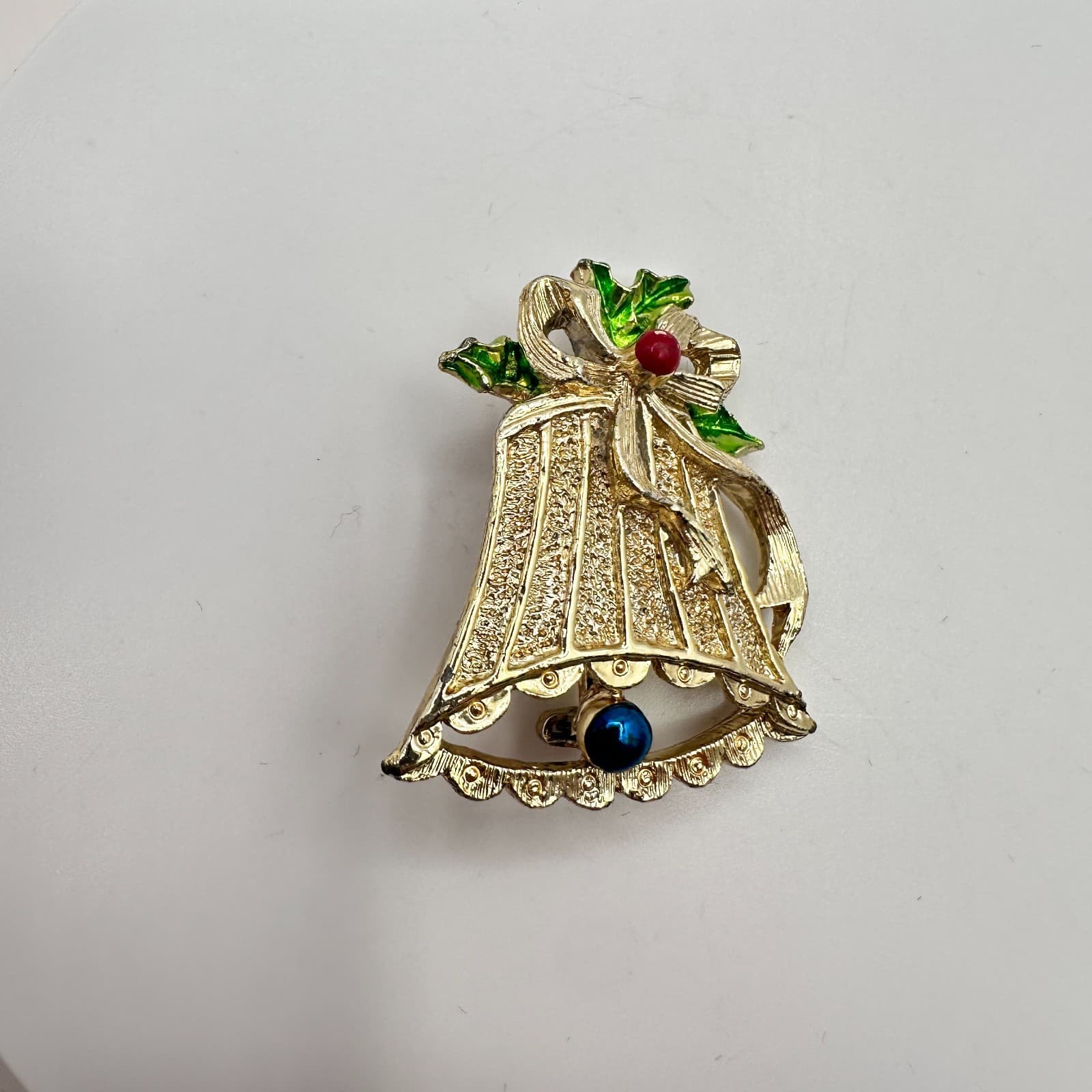 Vintage 80s Gerry’s Christmas Bell Brooch Gold Tone Enamel Holly Beads Pin