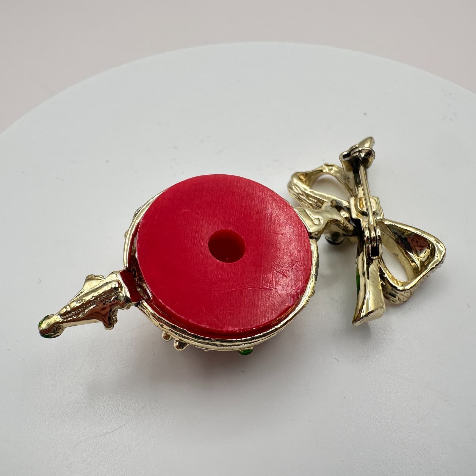 Vintage 80s Christmas Ornament Brooch Red Enamel Gold Tone Bow Pin Jewelry - Thumbnail 6