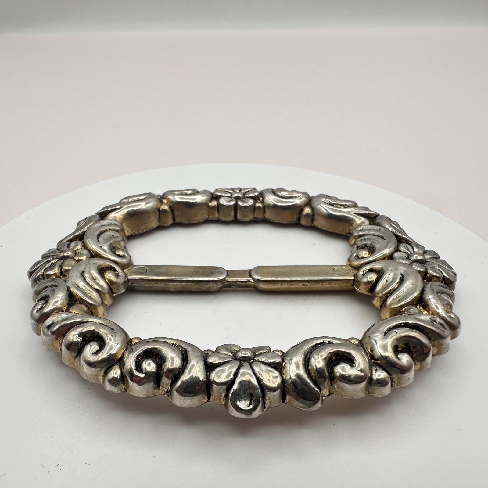 Vintage 90s Silver Tone Ornate Floral Oval Slide Buckle Women's Classic Jewelry - Thumbnail 4