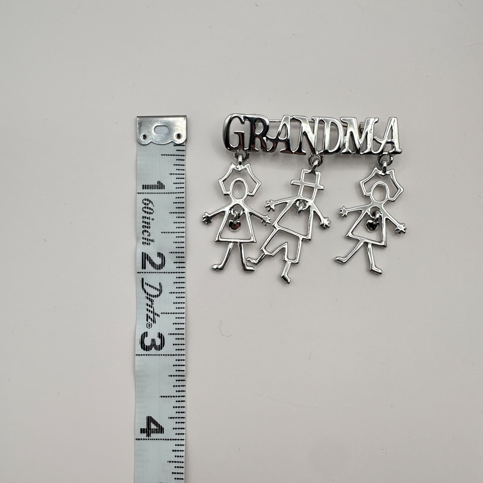 Vintage 90s Silver Tone Grandma Brooch 3 Dangling Kids Dangle Heart Pin Jewelry - Thumbnail 8