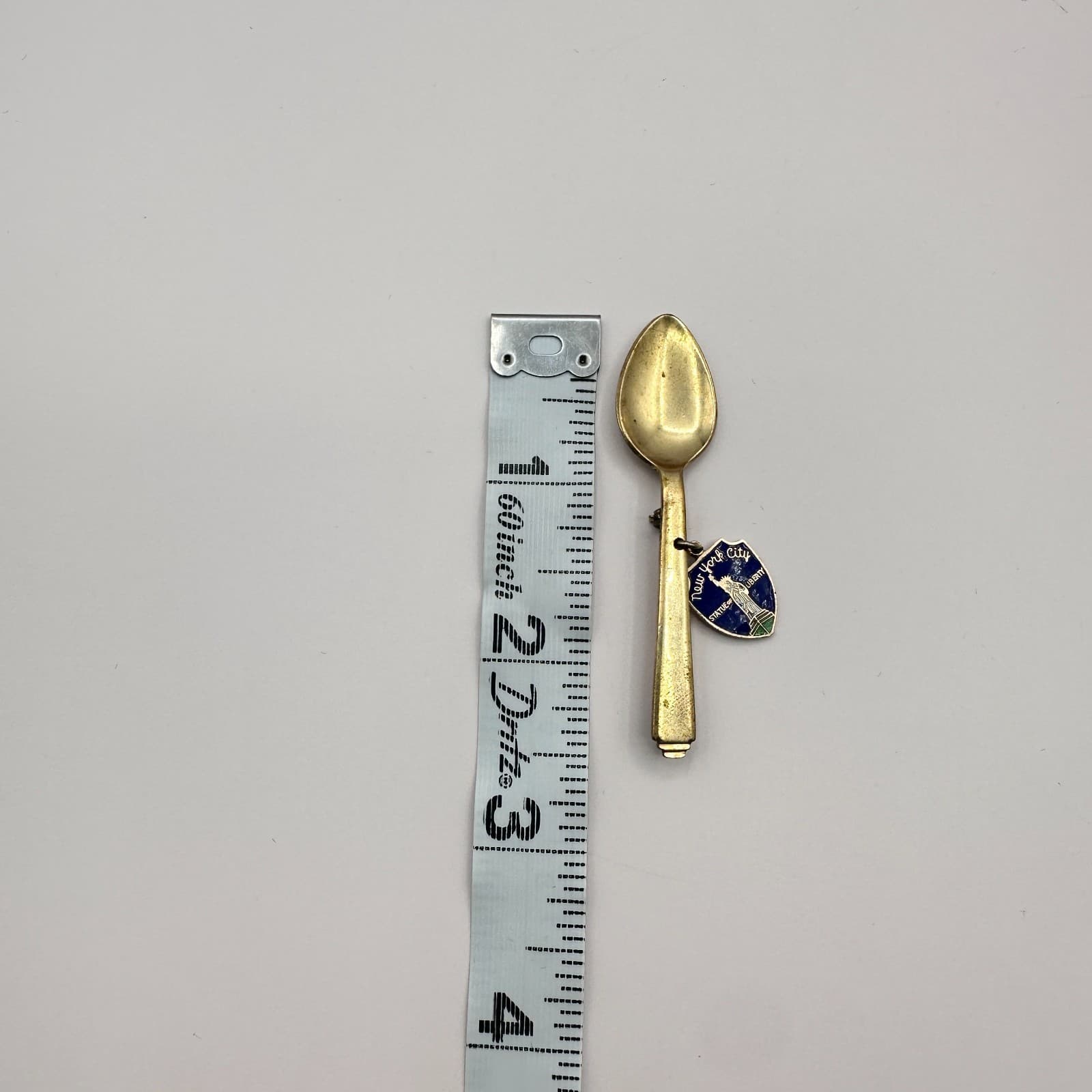 Vintage 90s AURAL New York City Spoon Brooch Pin Statue of Liberty Enamel Charm - Thumbnail 7