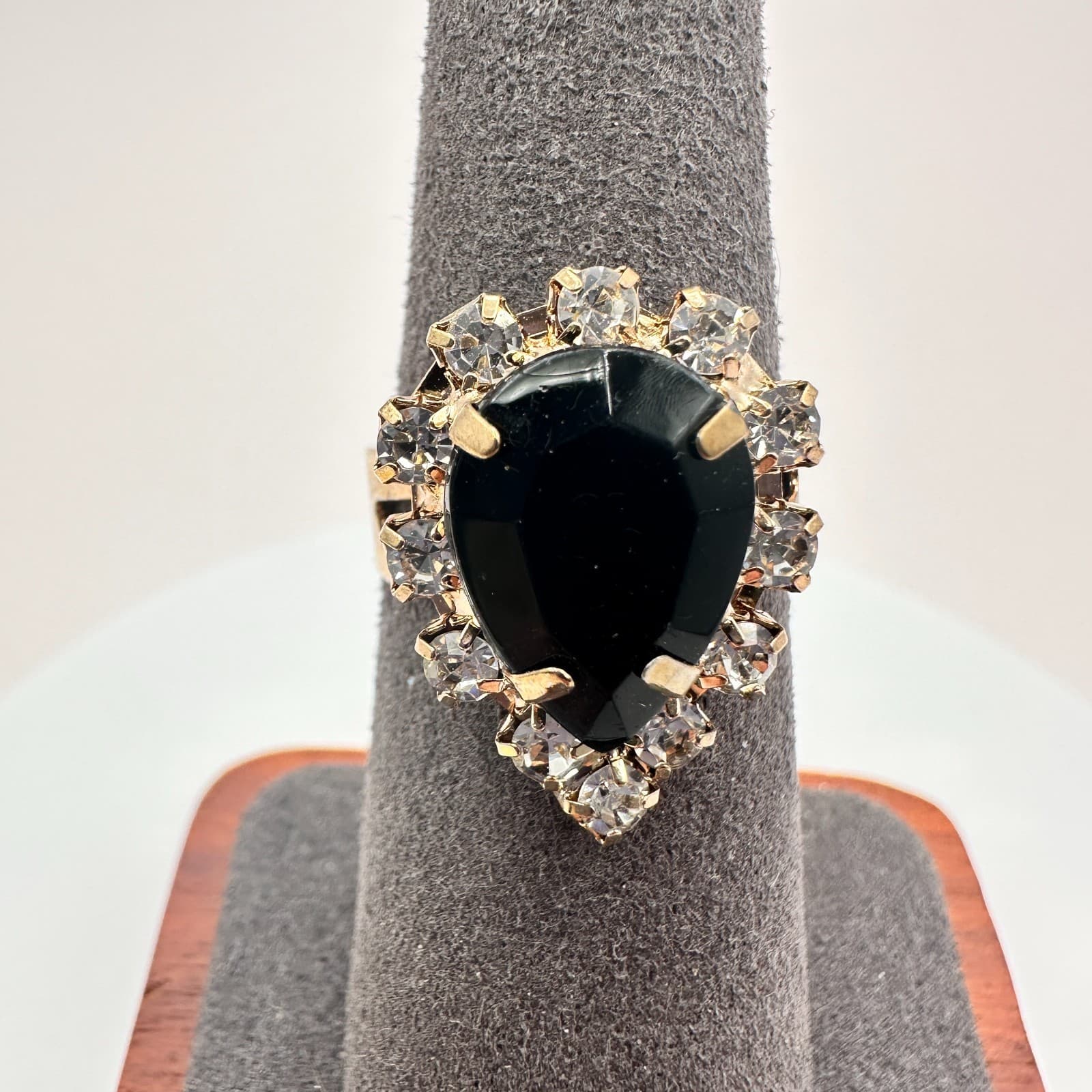 Vintage 90s Gold Tone Rhinestone Black Teardrop Ring Women's Classic Jewelry - Thumbnail 2