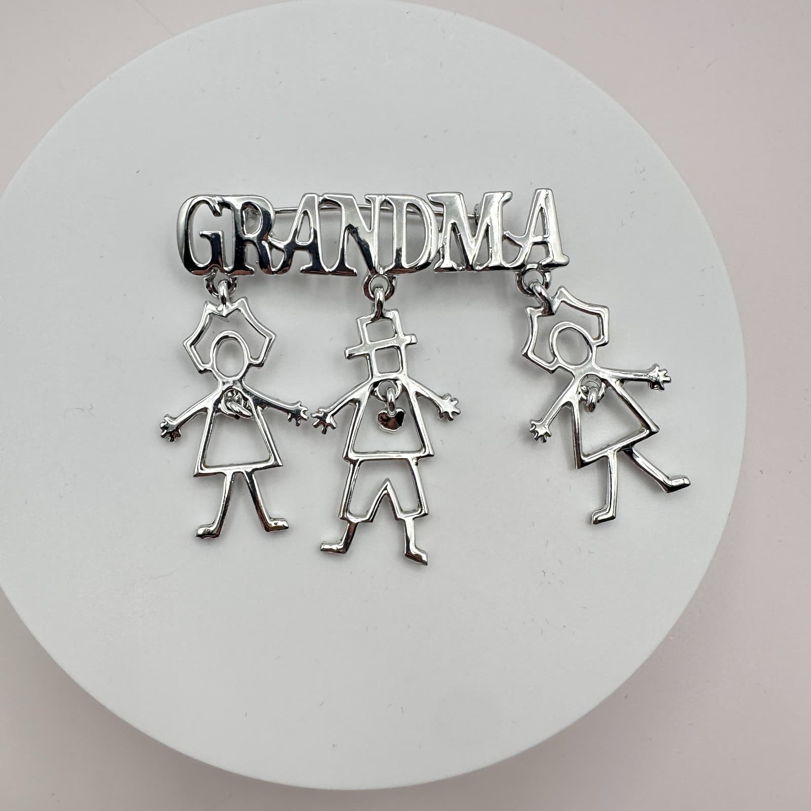 Vintage 90s Silver Tone Grandma Brooch 3 Dangling Kids Dangle Heart Pin Jewelry