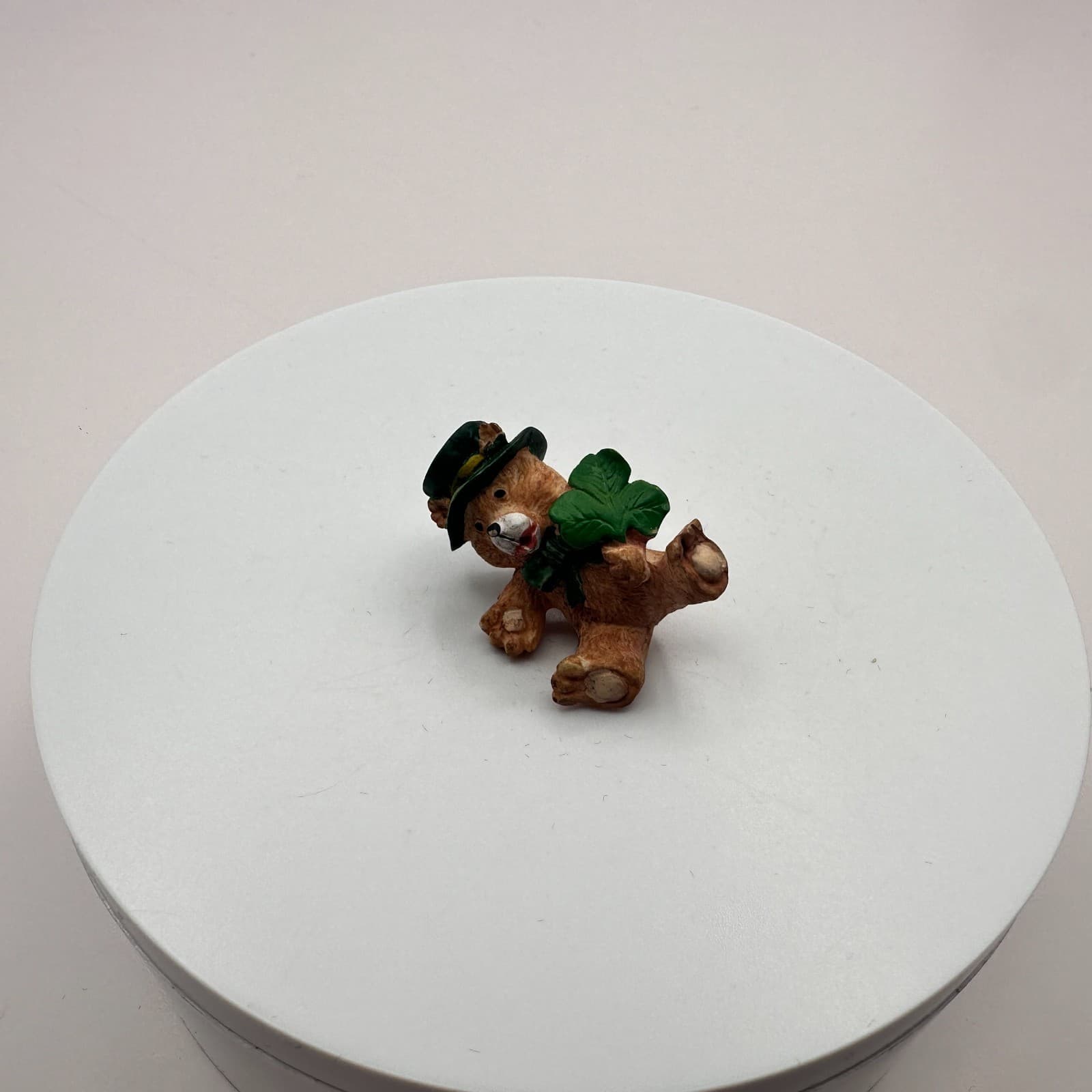 Vintage 90s St Patricks Day Teddy Bear Shamrock Green Hat Lapel Pin Jewelry - Thumbnail 3