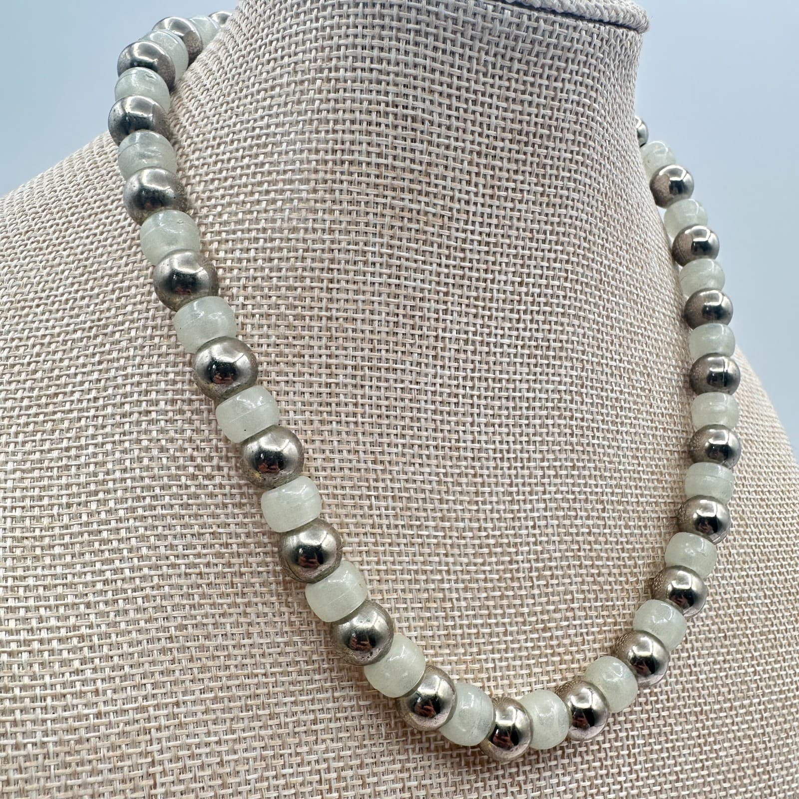 Vintage 90s Silver Tone Sage Green Glass Bead Necklace Choker Minimalist Jewelry - Thumbnail 4