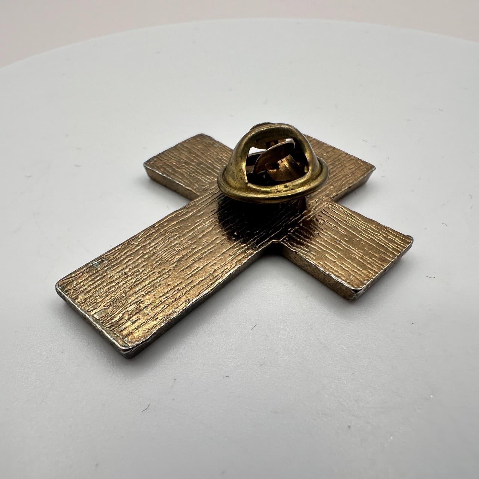 Vintage 80s Gold Tone Heart Cross Lapel Pin Religious Brooch Fashion Jewelry - Thumbnail 8