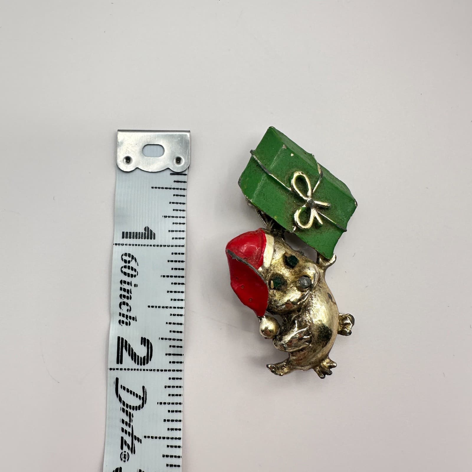 Vintage 90s Gold Tone Christmas Mouse Brooch Pin Green Present Santa Hat Jewelry - Thumbnail 7