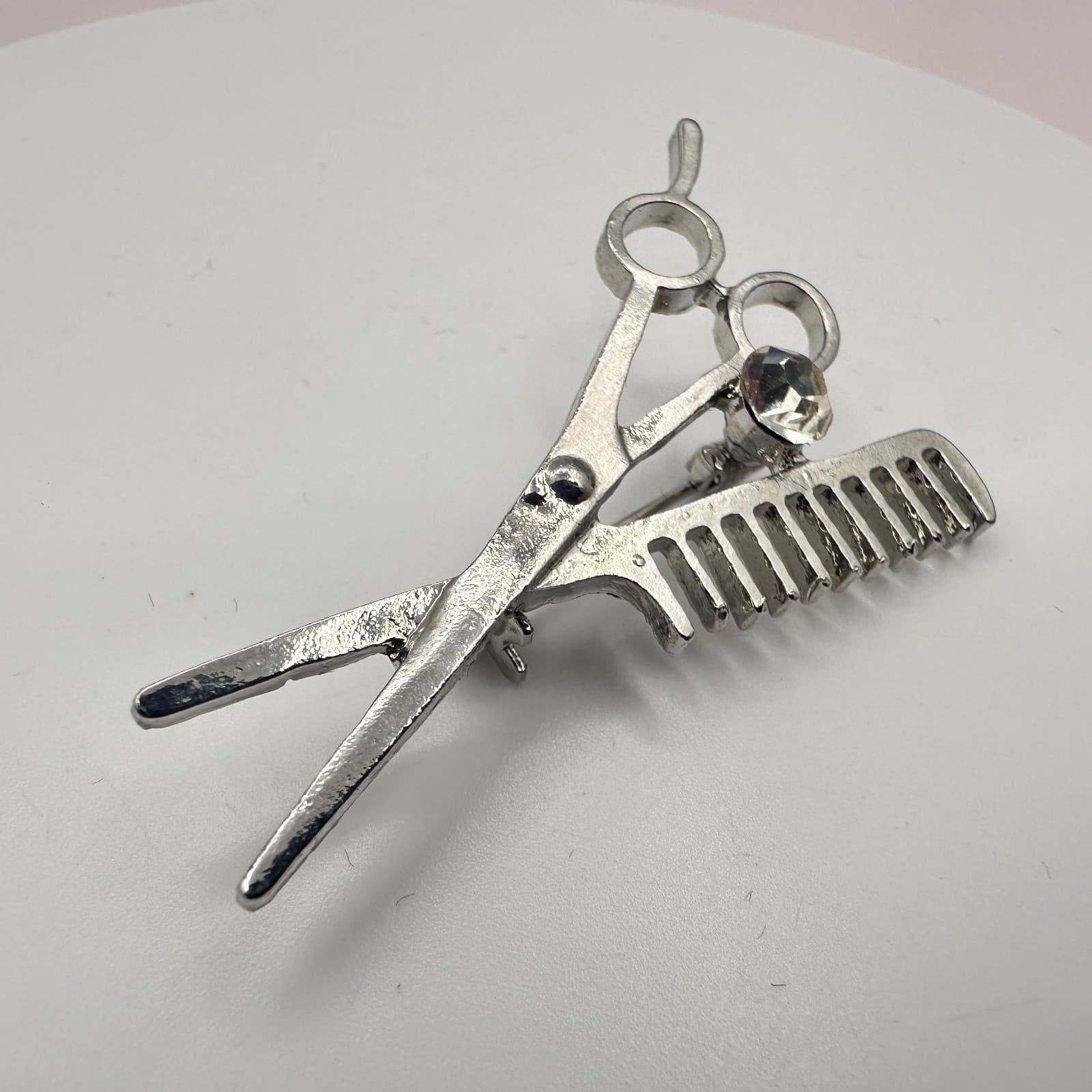 Vintage 90s Silver Tone Scissor and Comb Brooch Hair Stylist Barber Glass Pin - Thumbnail 4