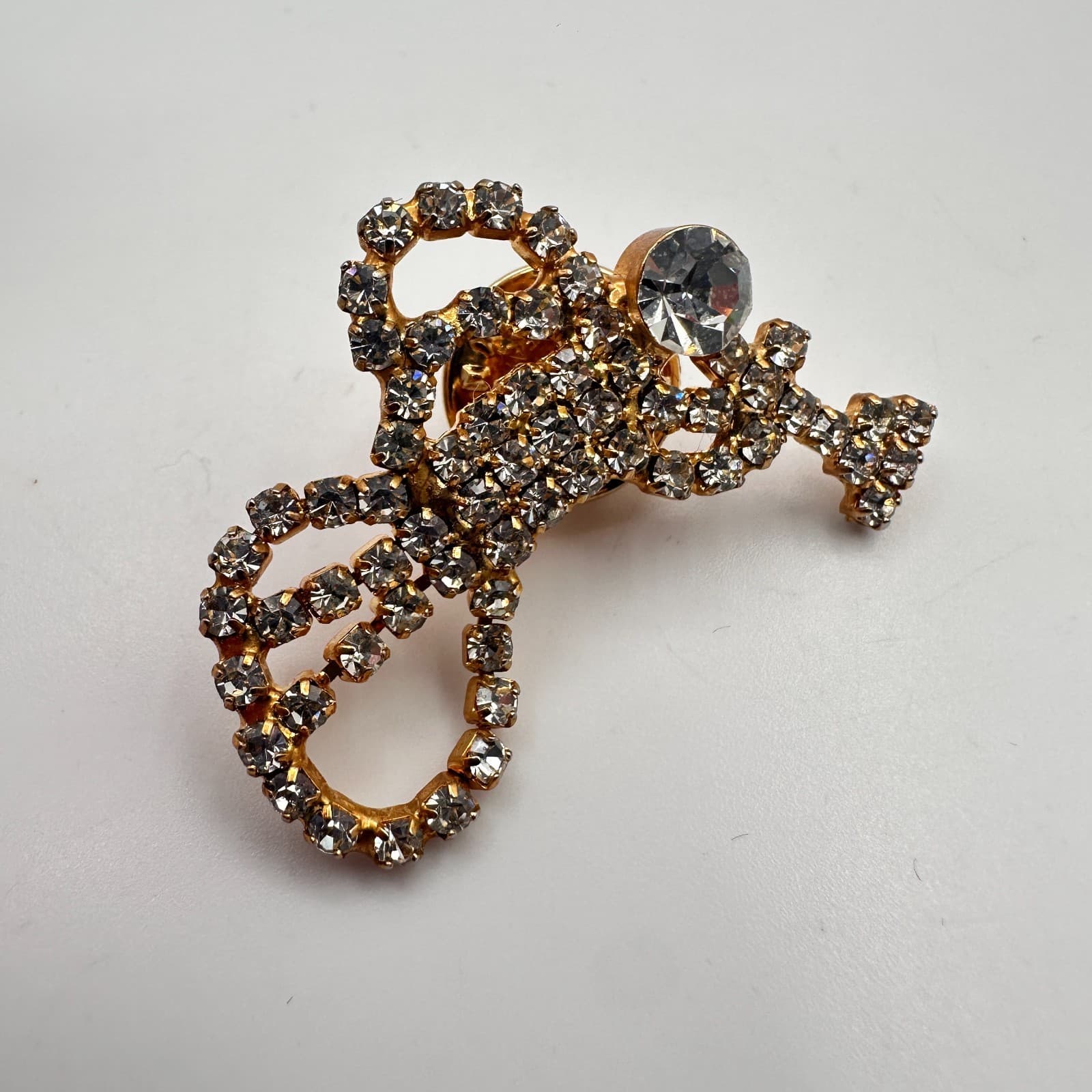 Vintage 80s 90s Gold Tone Angel Playing Trumpet Brooch Pin Clear Glass Jewelry - Thumbnail 4