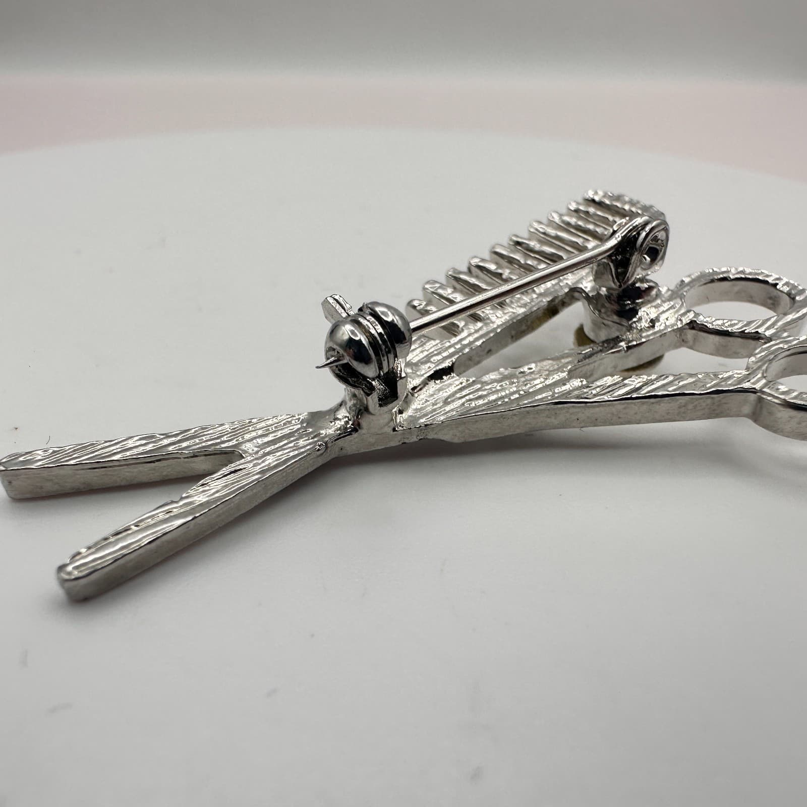 Vintage 90s Silver Tone Scissor and Comb Brooch Hair Stylist Barber Glass Pin - Thumbnail 7