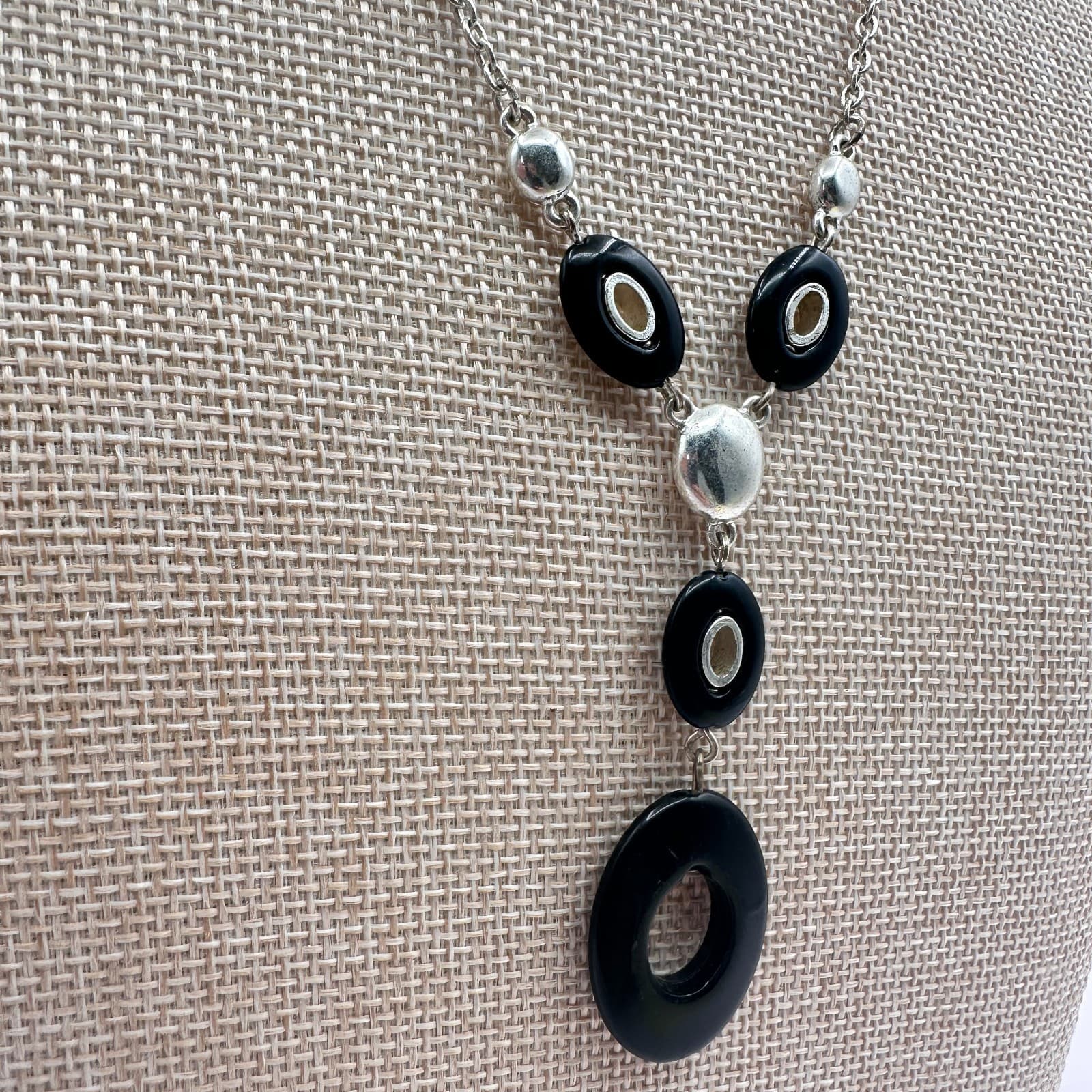 Vintage 80s Silver Tone Black White Enamel Round Pendant Statement Retro Jewelry - Thumbnail 4