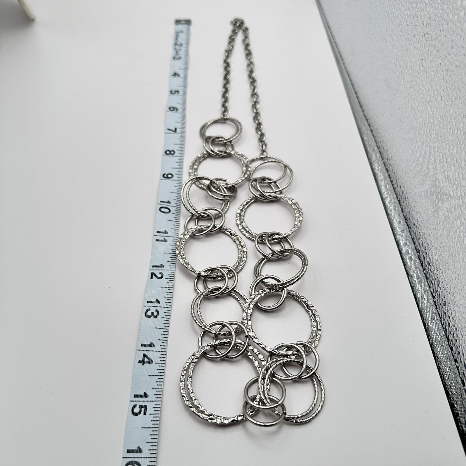 Vintage 90s Silver Tone Hammered Multi Circle Link Statement Necklace Jewelry - Thumbnail 9