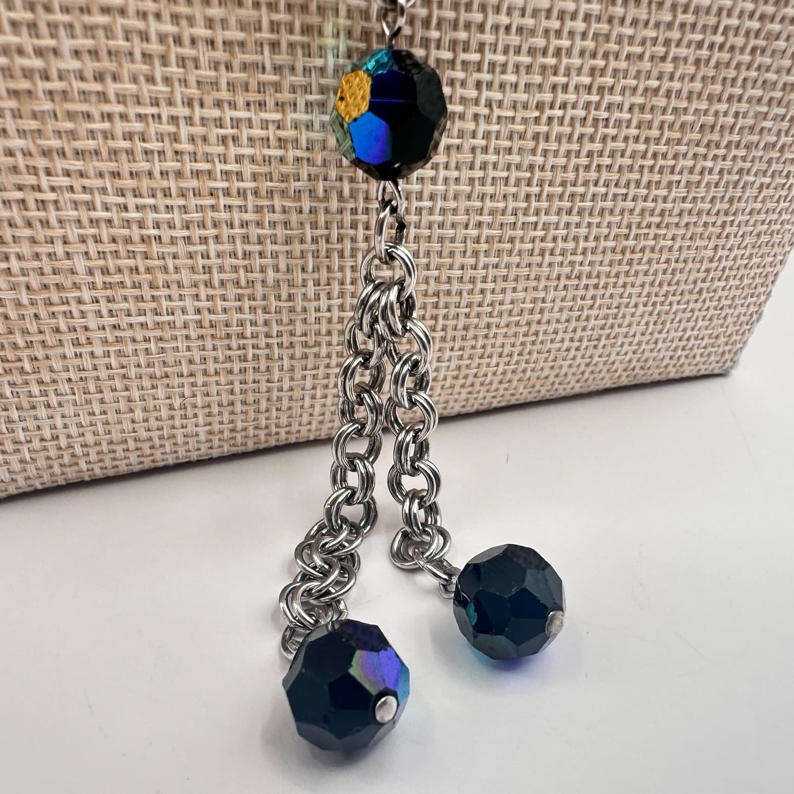 Vintage Y2K Silver Tone Necklace Faceted Iridescent Aurora Borealis Jewelry - Thumbnail 6