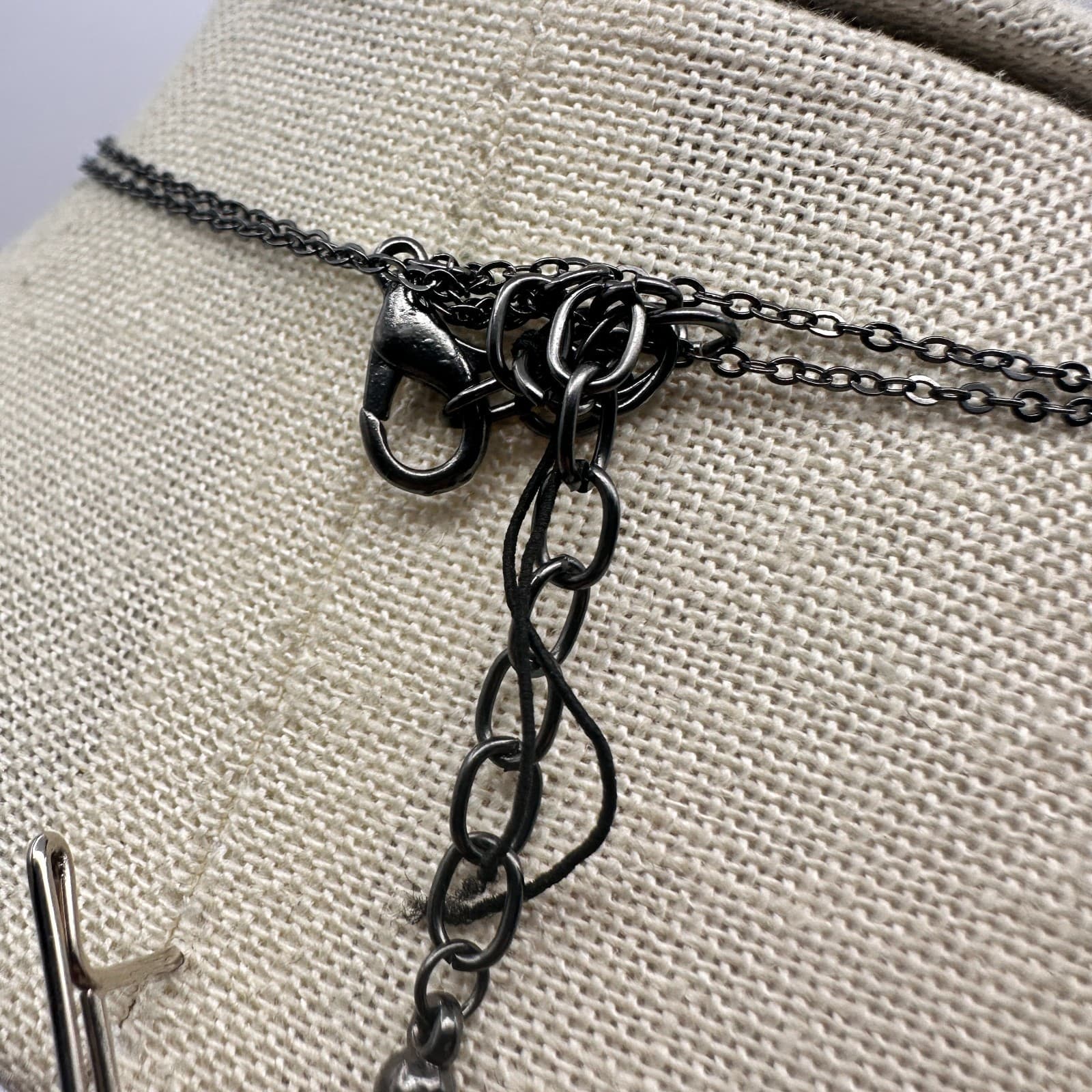 Vintage 90s Black Layered Chain Circle Ring Pendant Statement Necklace Jewelry - Thumbnail 10