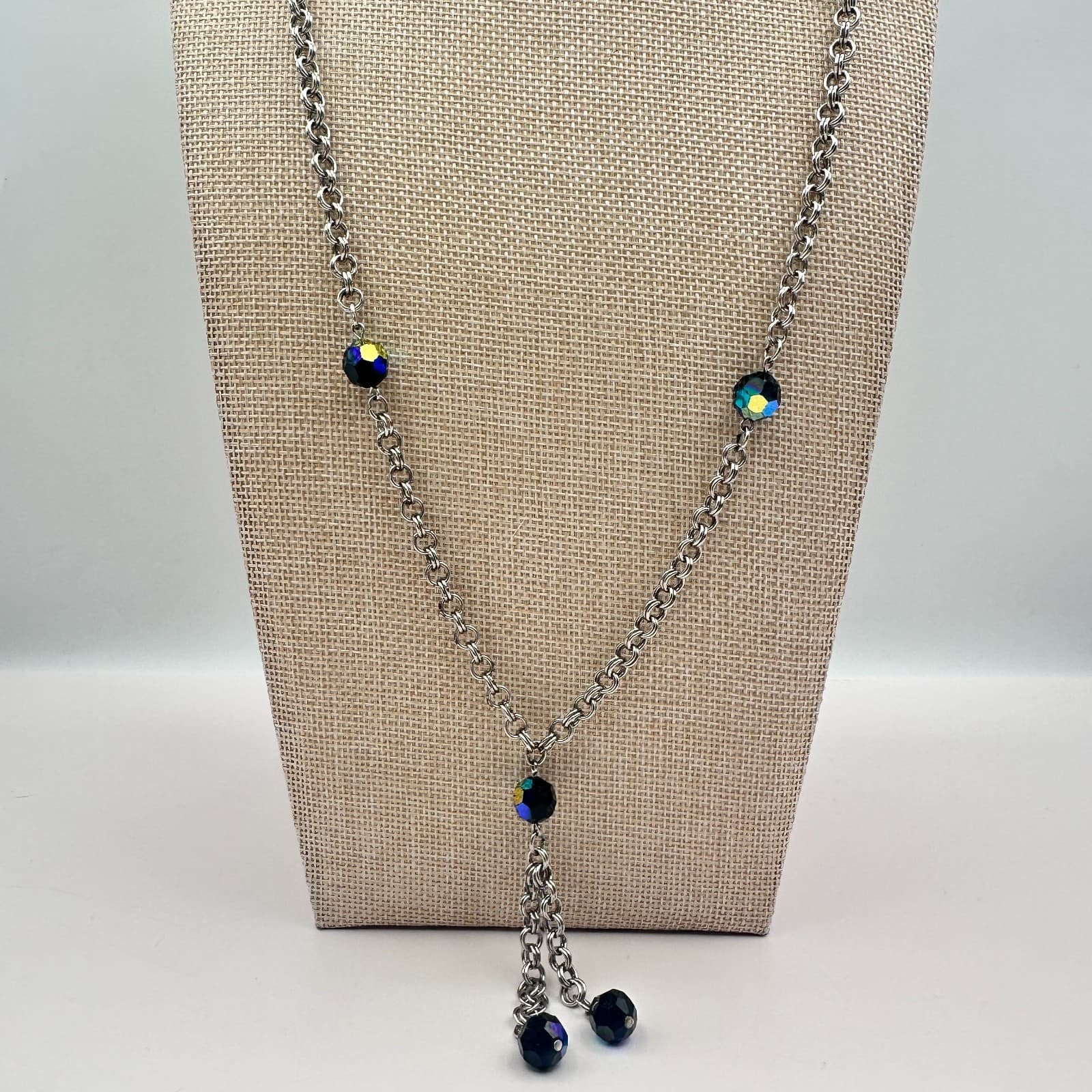 Vintage Y2K Silver Tone Necklace Faceted Iridescent Aurora Borealis Jewelry - Thumbnail 3