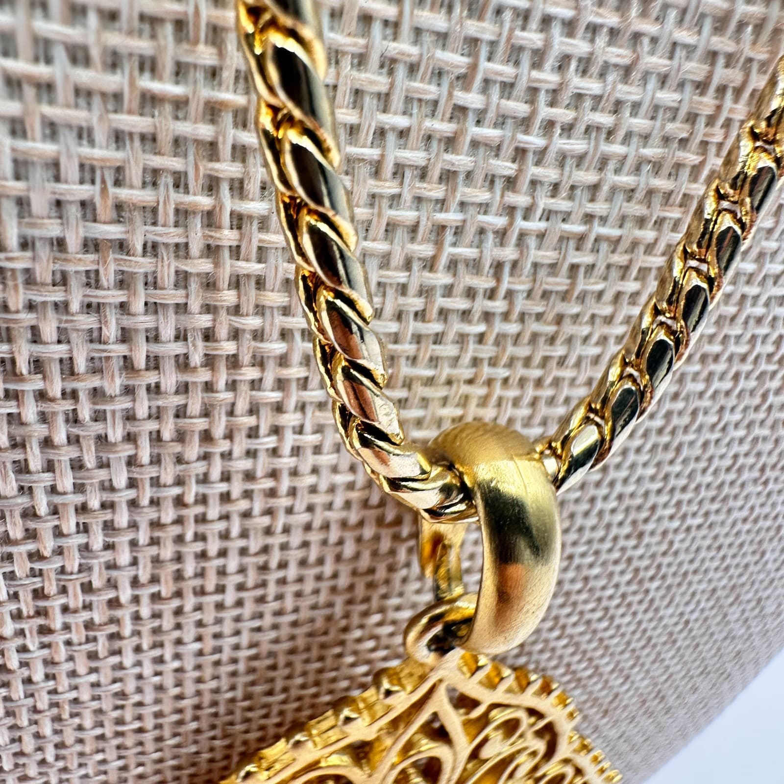 Vintage 70s Biagi Gold Tone Filigree White Pearl Statement Pendant Necklace - Thumbnail 5