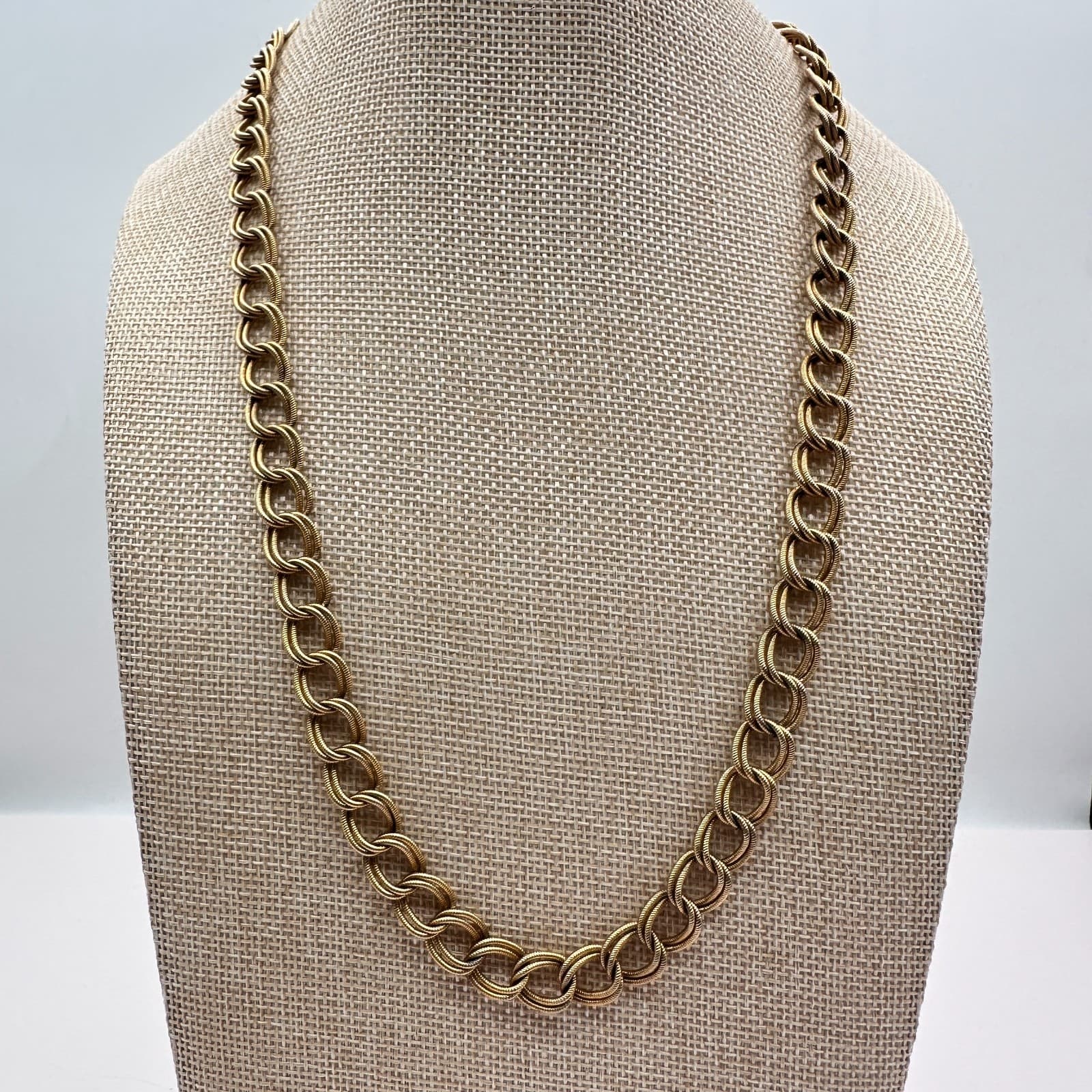 Vintage 80s Gold Tone Textured Double Link Chain Necklace Boho Fashion Jewelry - Thumbnail 6