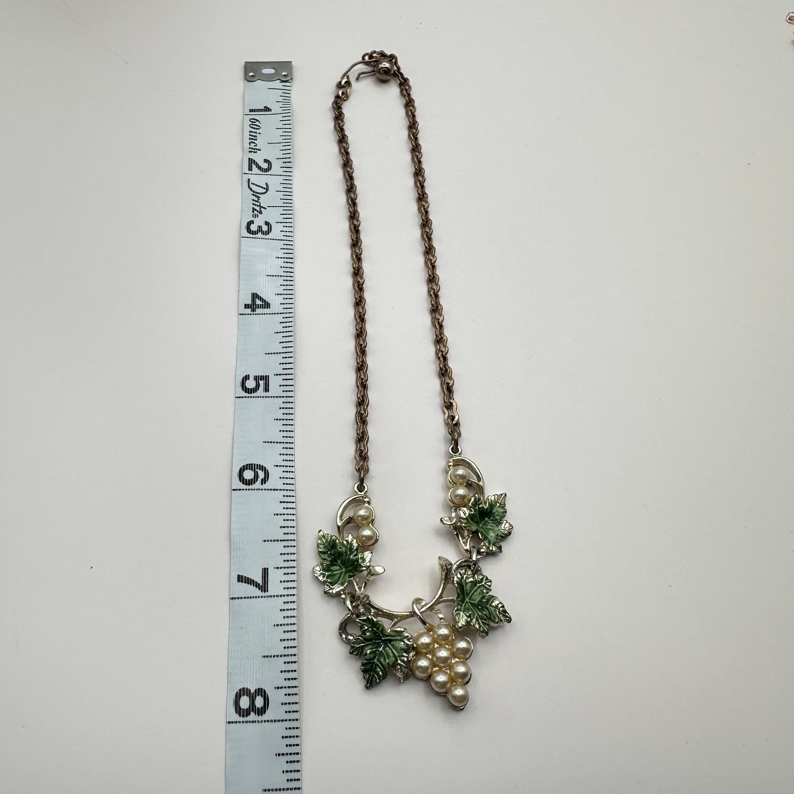 Vintage 80s Gold Tone Enamel Grape Leaf Necklace Faux Pearl Nature Boho Jewelry - Thumbnail 9
