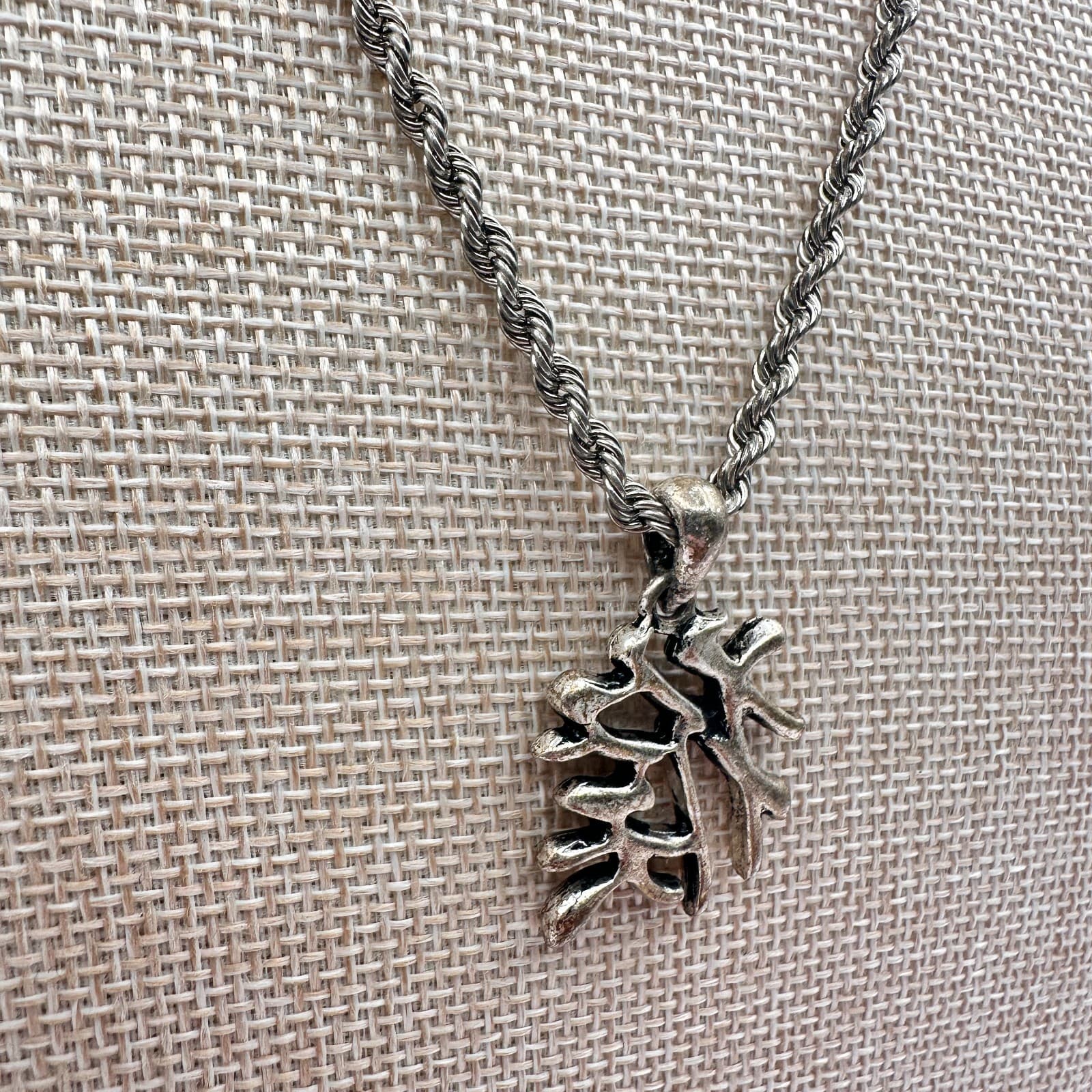Vintage 90s Silver Tone Kanji Love Symbol Pendant Necklace Rope Chain Jewelry - Thumbnail 7