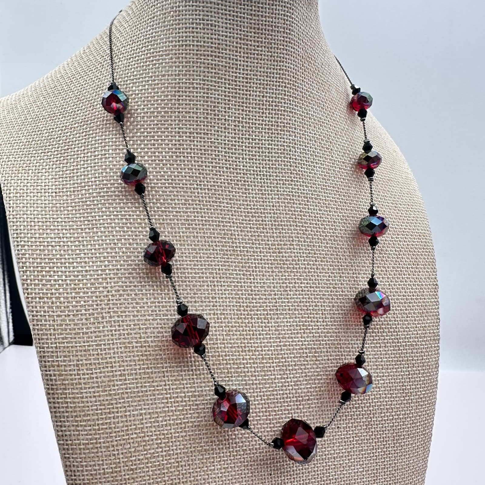 Vintage 90s Silver Tone Red AB Faceted Beaded Necklace Women's Classic Jewelry - Thumbnail 5