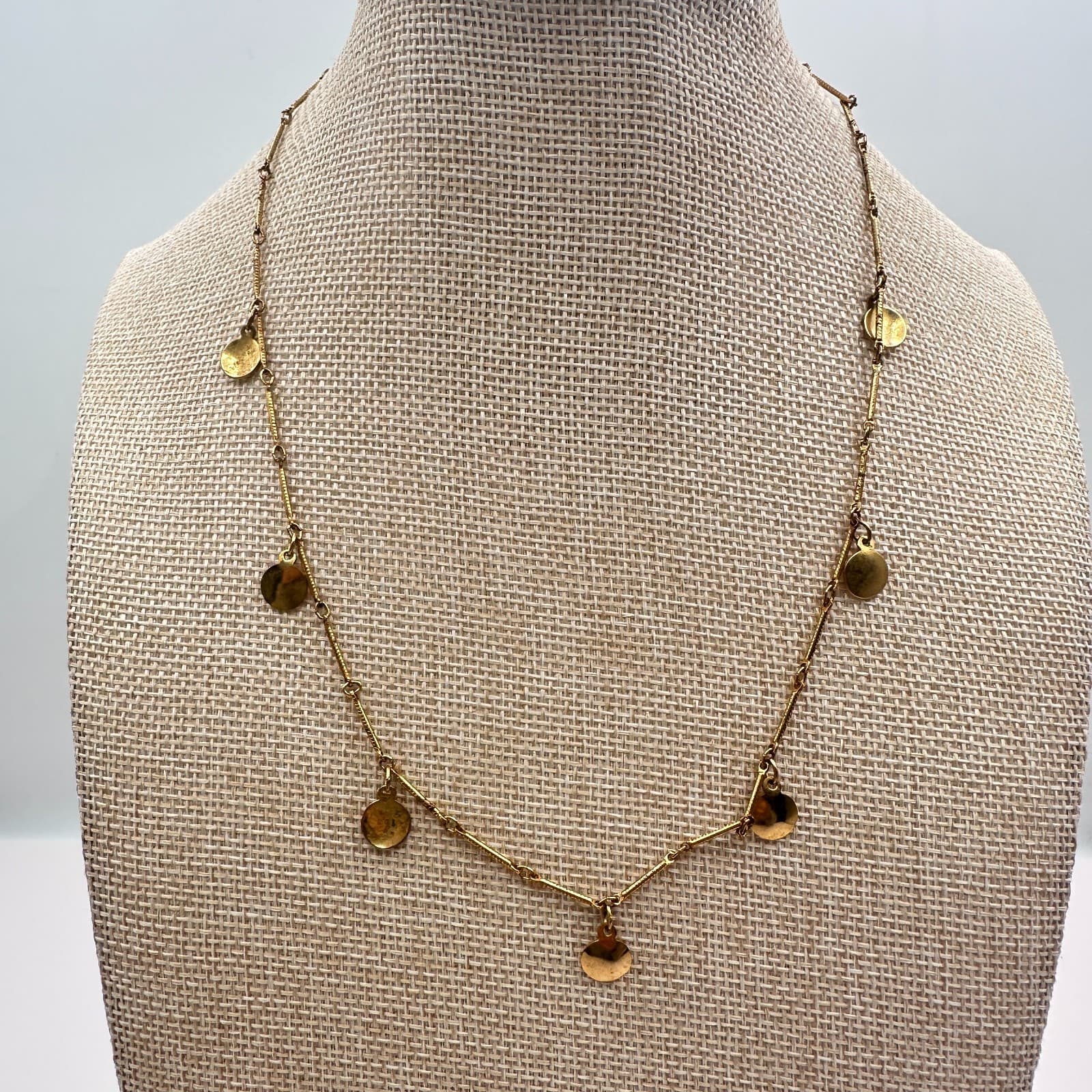 Vintage 90s Gold Tone Circle Disc Charm Station Necklace Minimalist Jewelry - Thumbnail 8