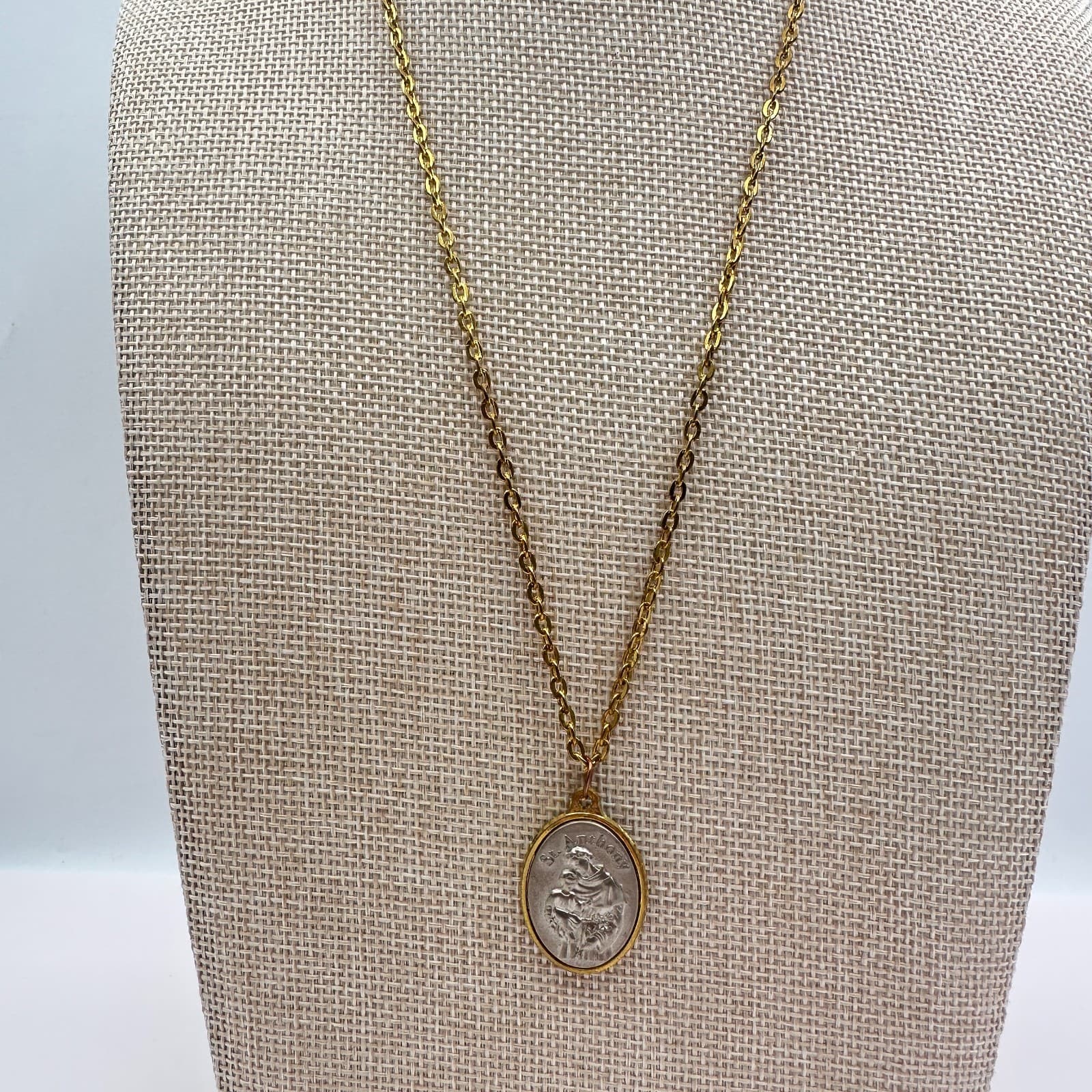 Vintage 80s Gold Tone St Anthony Medal Pendant Necklace Silver Tone Jewelry - Thumbnail 2