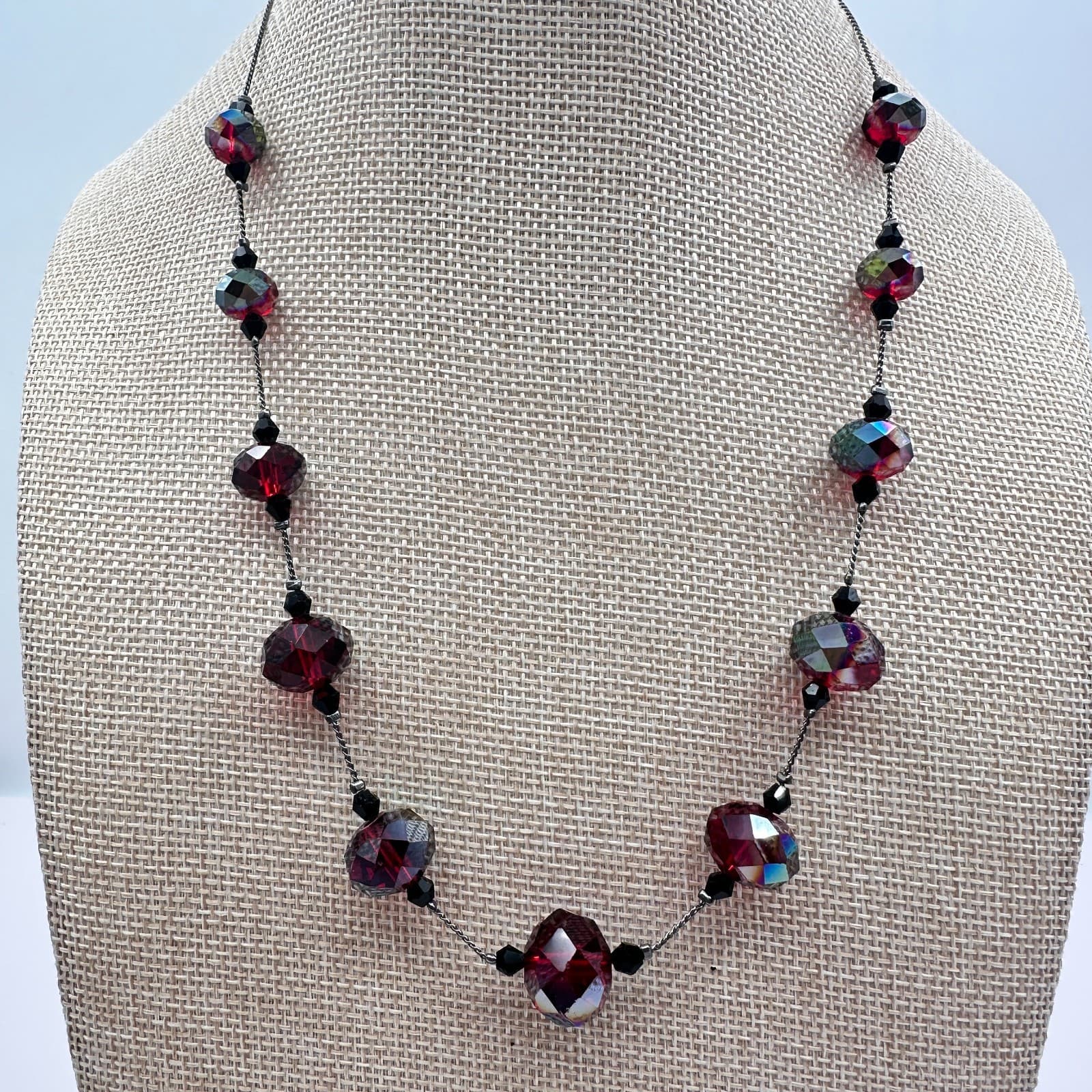 Vintage 90s Silver Tone Red AB Faceted Beaded Necklace Women's Classic Jewelry - Thumbnail 3