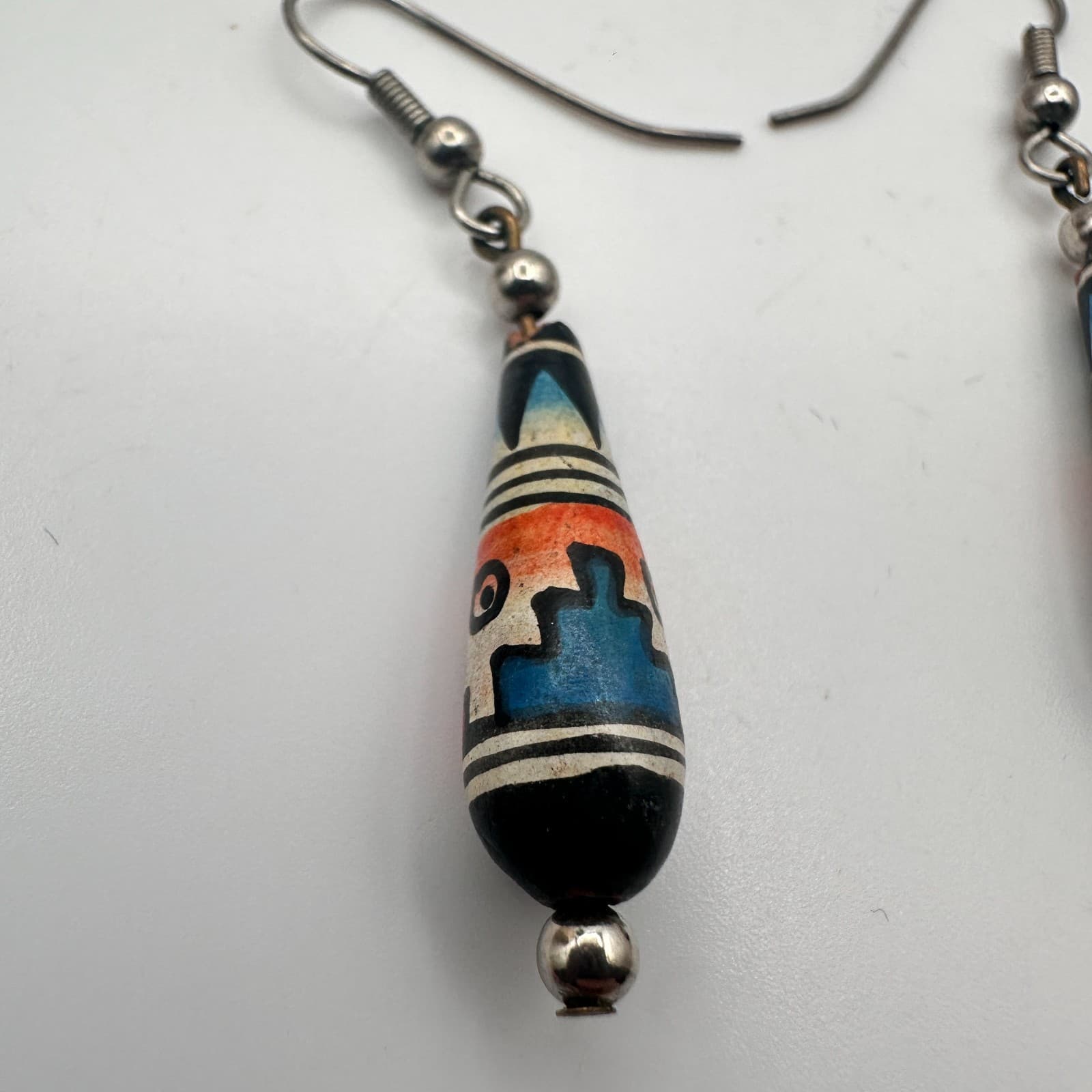 Vintage Y2K Silver Tone Polycrome Wooden Bead Teardrop Earrings Women's Jewelry - Thumbnail 4